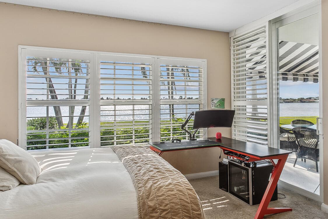 2160 Ibis Isle Road 1, Palm Beach, FL 33480 24