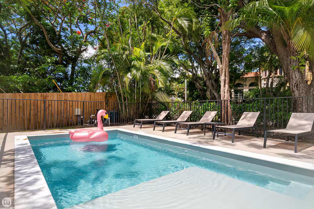 828 35th Street, West Palm Beach, FL 33407 30