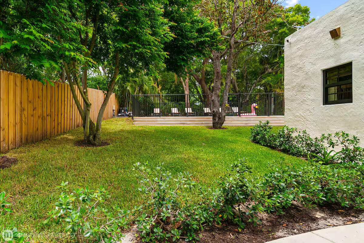 828 35th Street, West Palm Beach, FL 33407 31