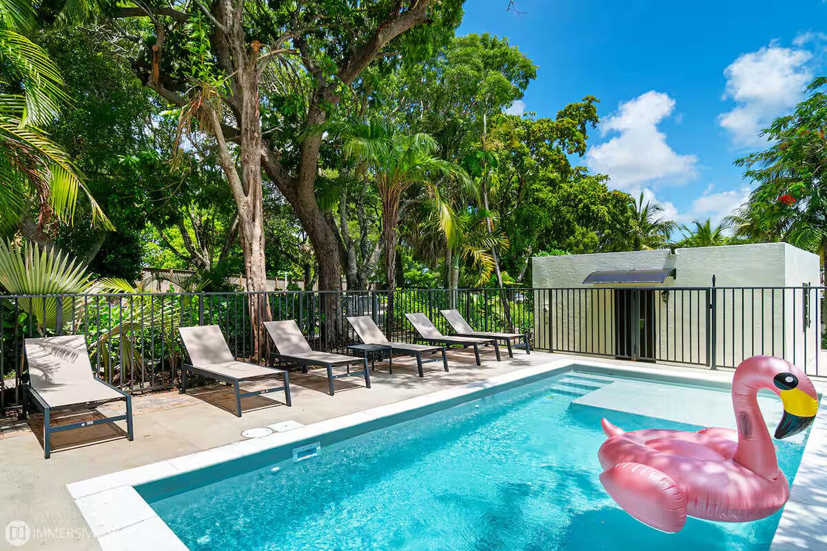828 35th Street, West Palm Beach, FL 33407 28