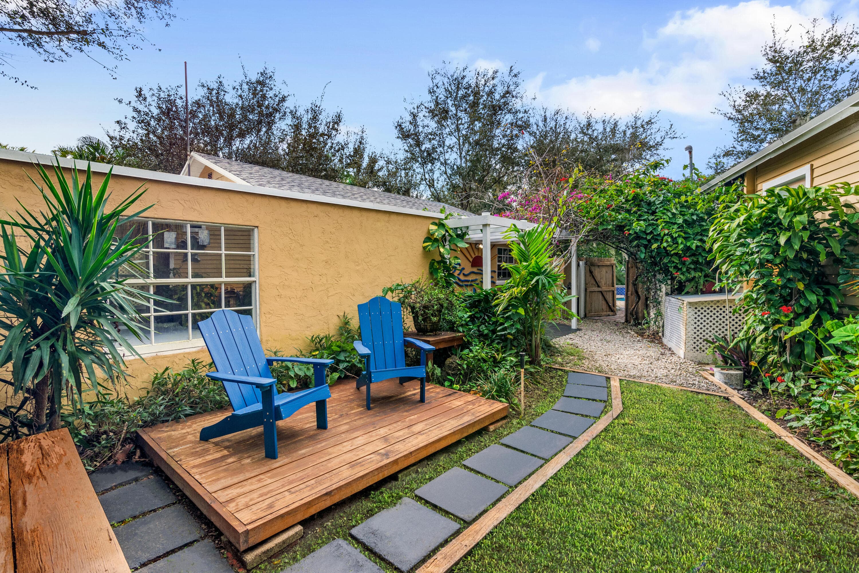 303 Lang Road, Cloud Lake, FL 33406 7