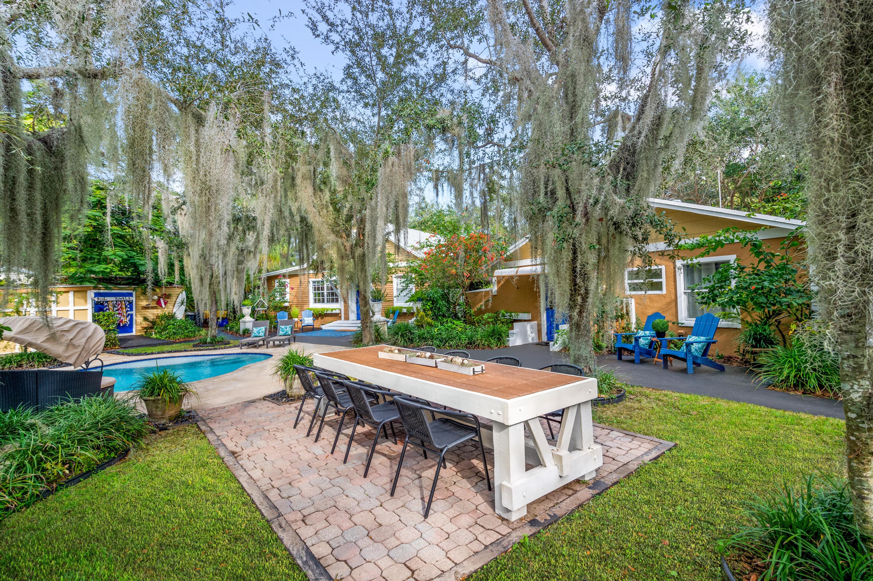 303 Lang Road, Cloud Lake, FL 33406 9