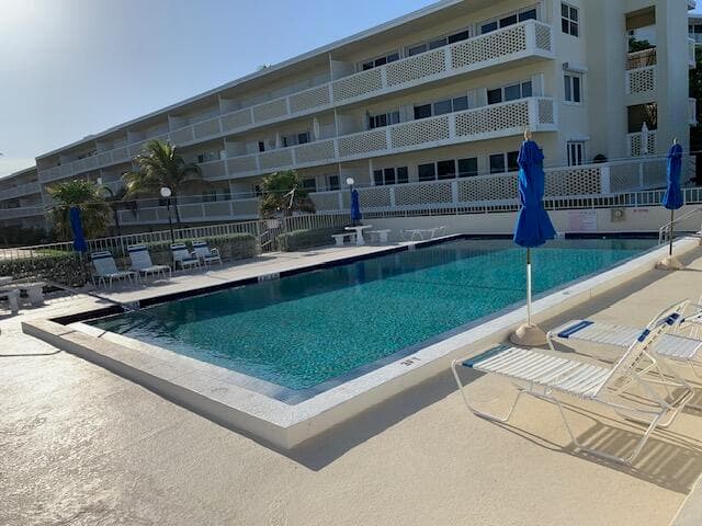 2565 S Ocean 2060 Boulevard 2060, Palm Beach, FL 33480 5