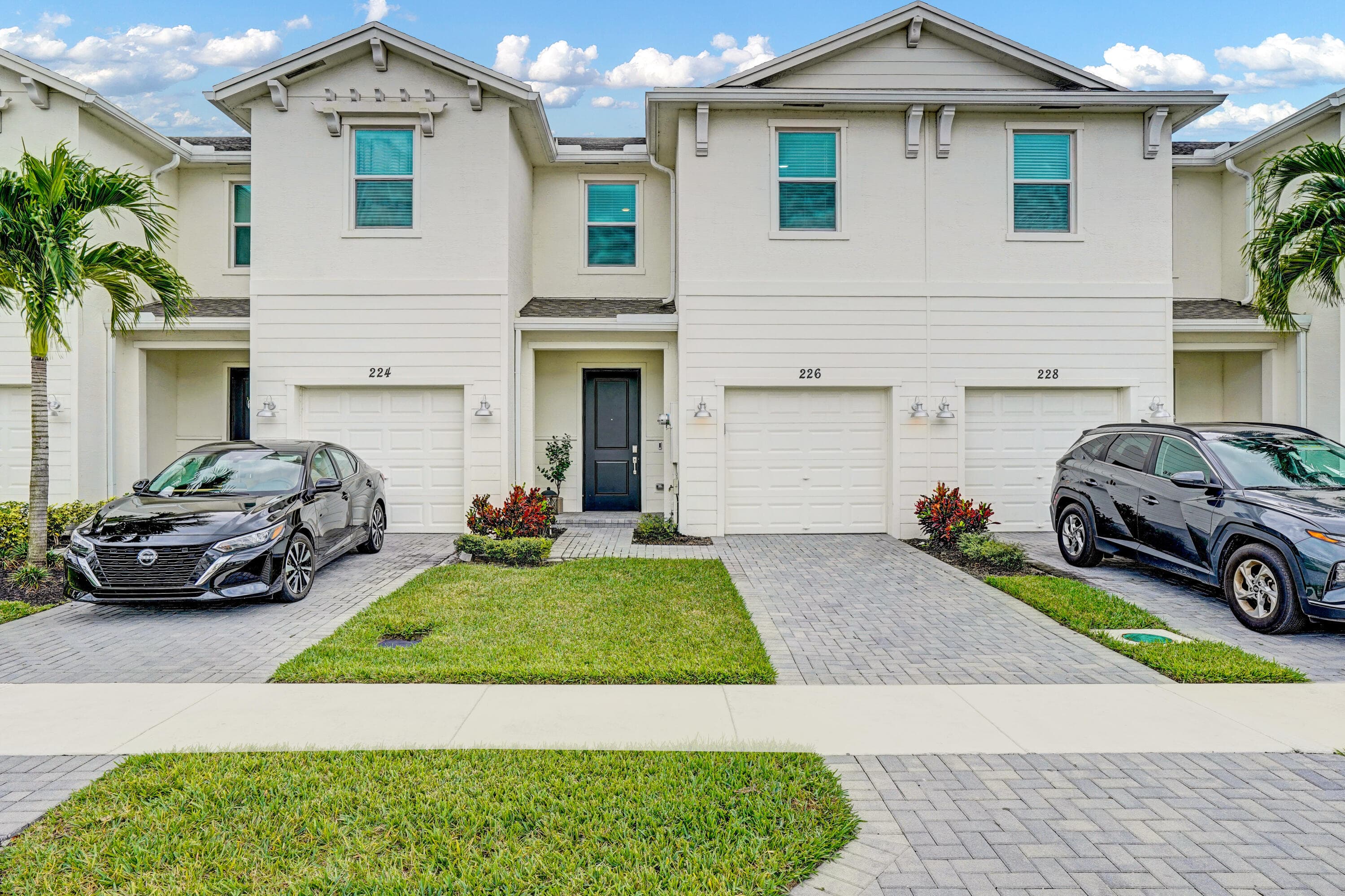 226 SE Woodbark Street, Port St. Lucie, FL 34984 3