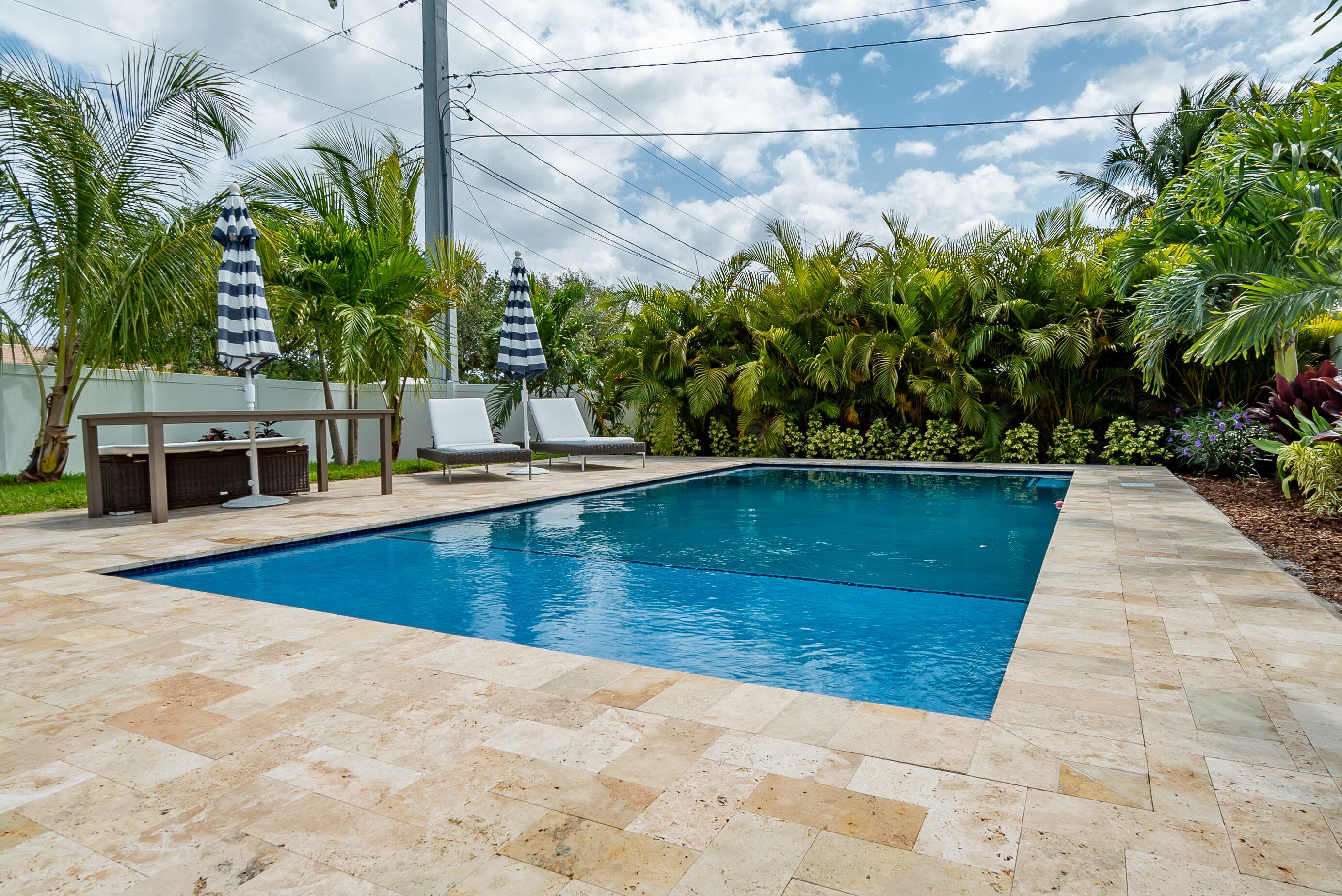 301 S Swinton Avenue, Delray Beach, FL 33444 24