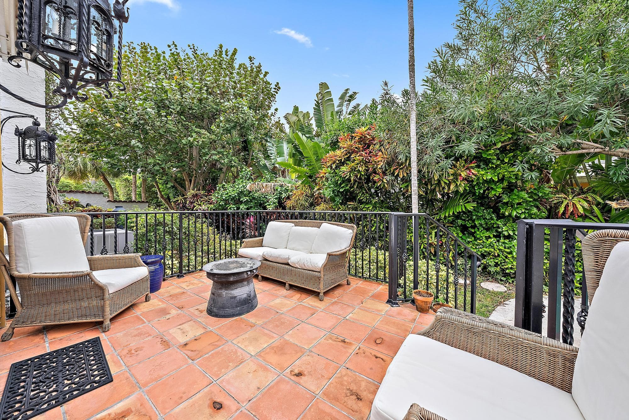 325 Seaspray Avenue, Palm Beach, FL 33480 10