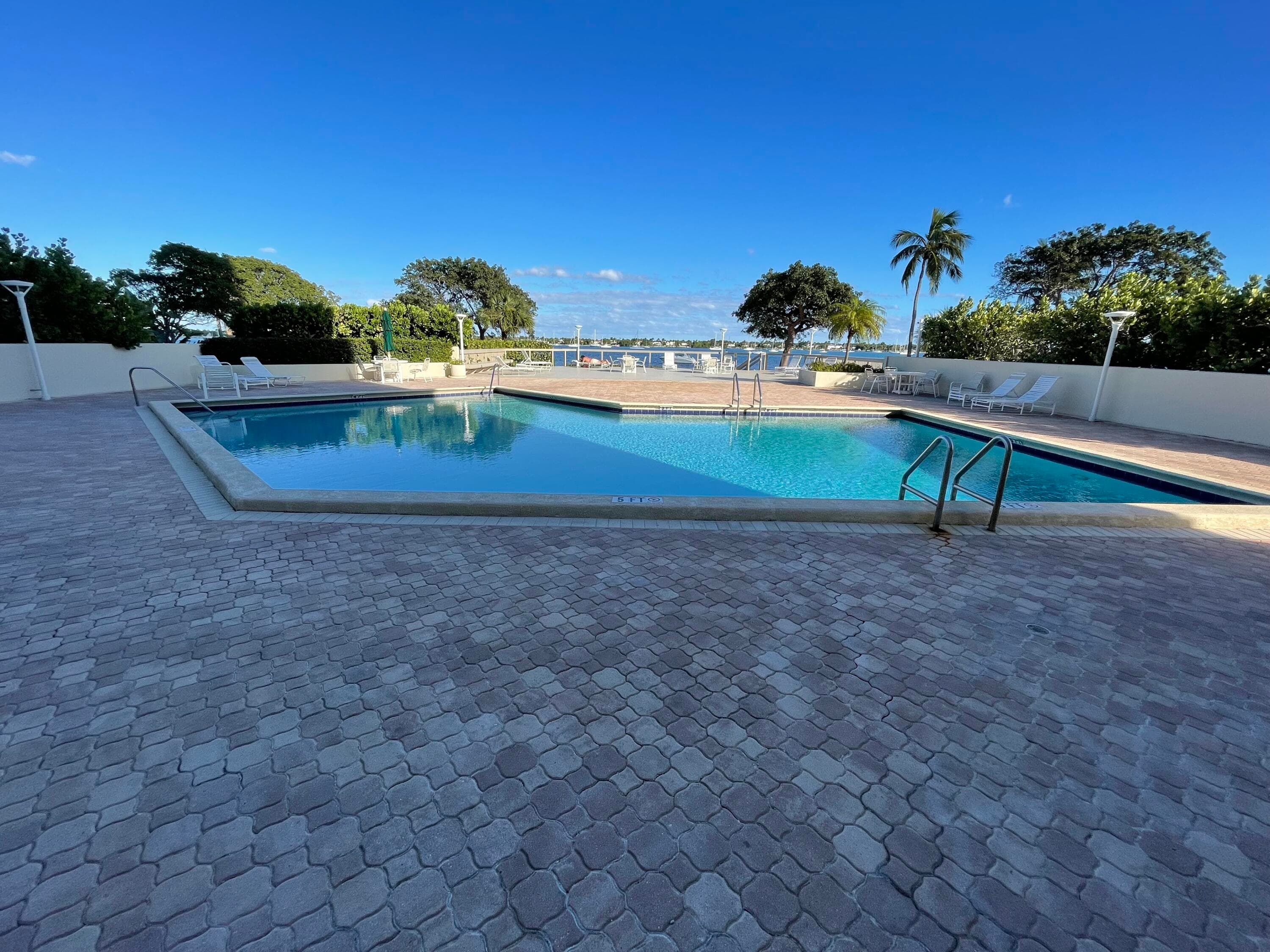 5600 N Flagler Drive 2209, West Palm Beach, FL 33407 35