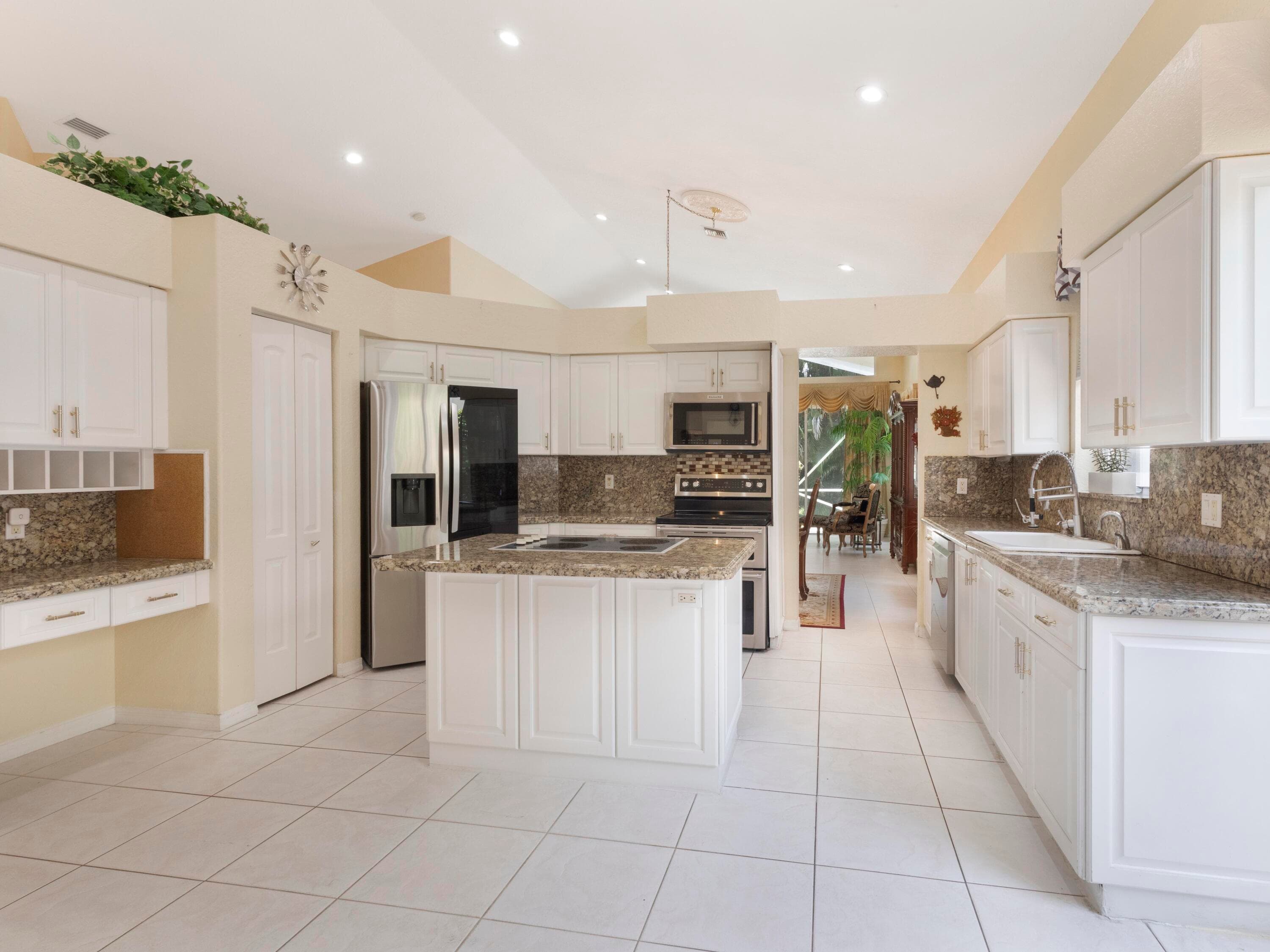 5159 Brookview Drive, Boynton Beach, FL 33437 6