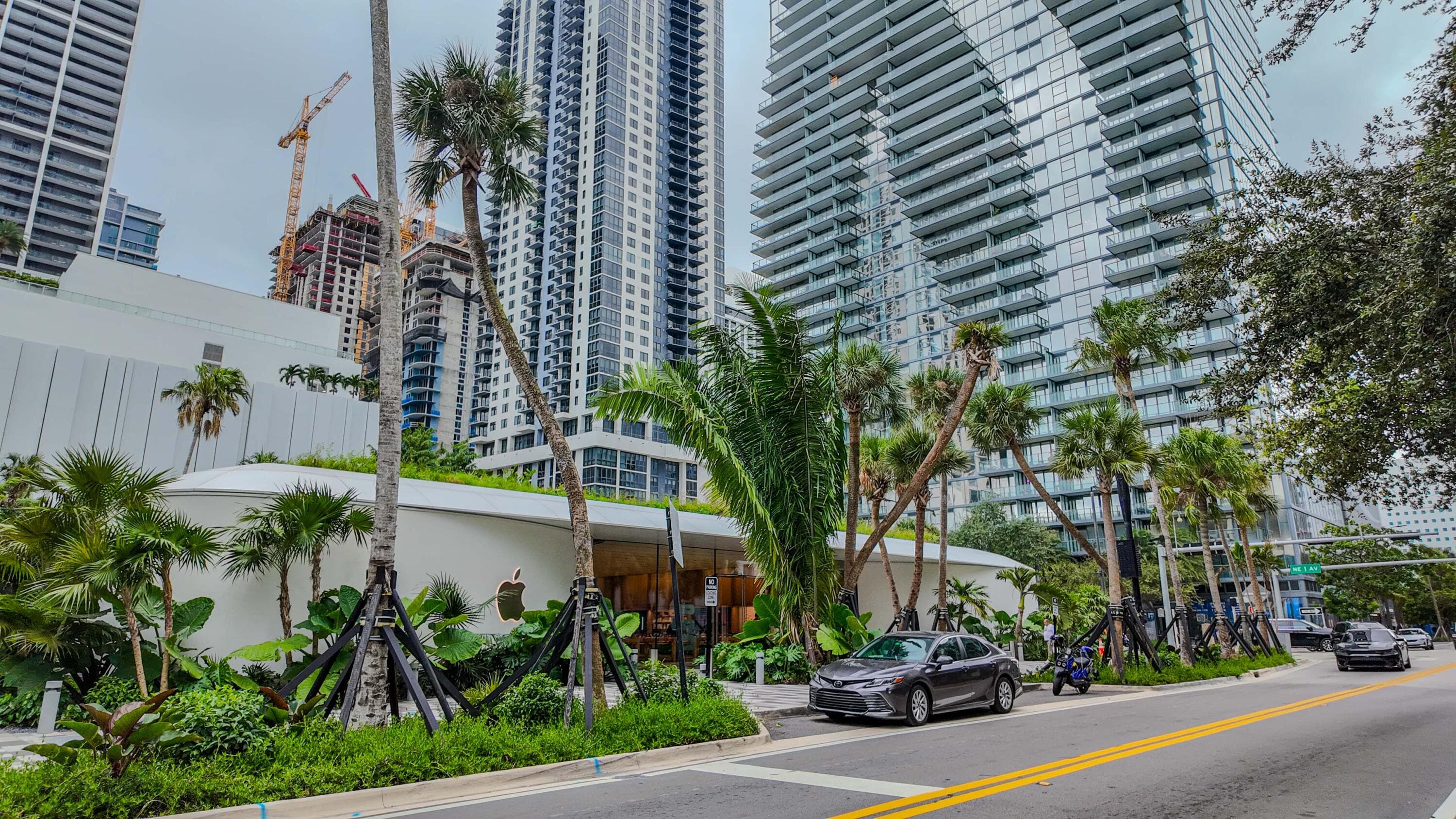 851 NE 1st Avenue 812, Miami, FL 33132 65