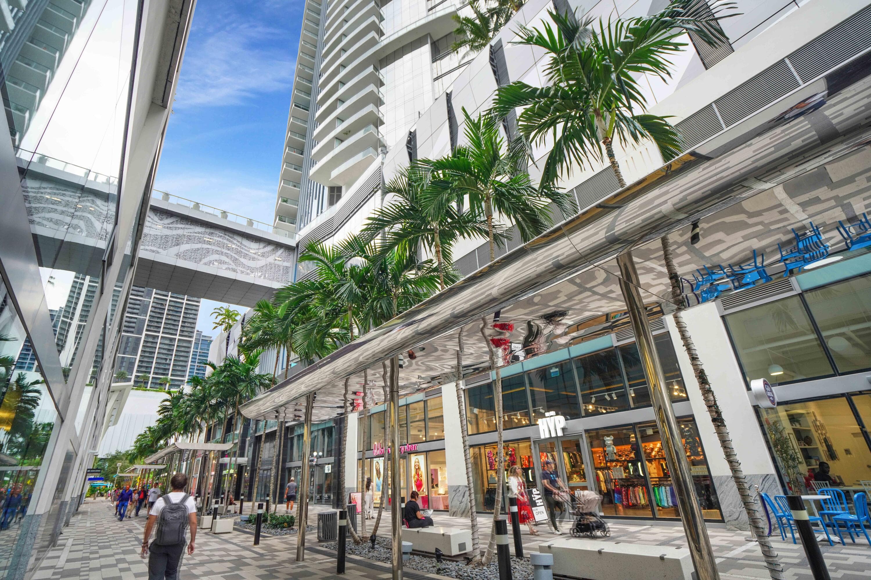 851 NE 1st Avenue 812, Miami, FL 33132 60