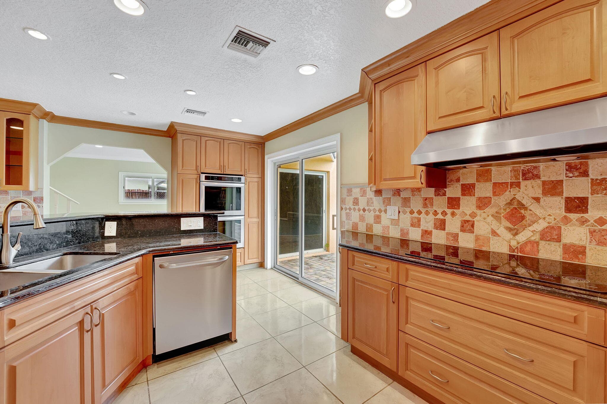 1300 NE 26th Avenue NE, Pompano Beach, FL 33062 58