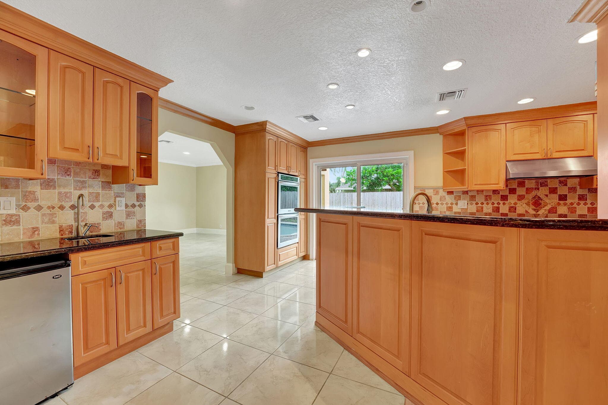 1300 NE 26th Avenue NE, Pompano Beach, FL 33062 64