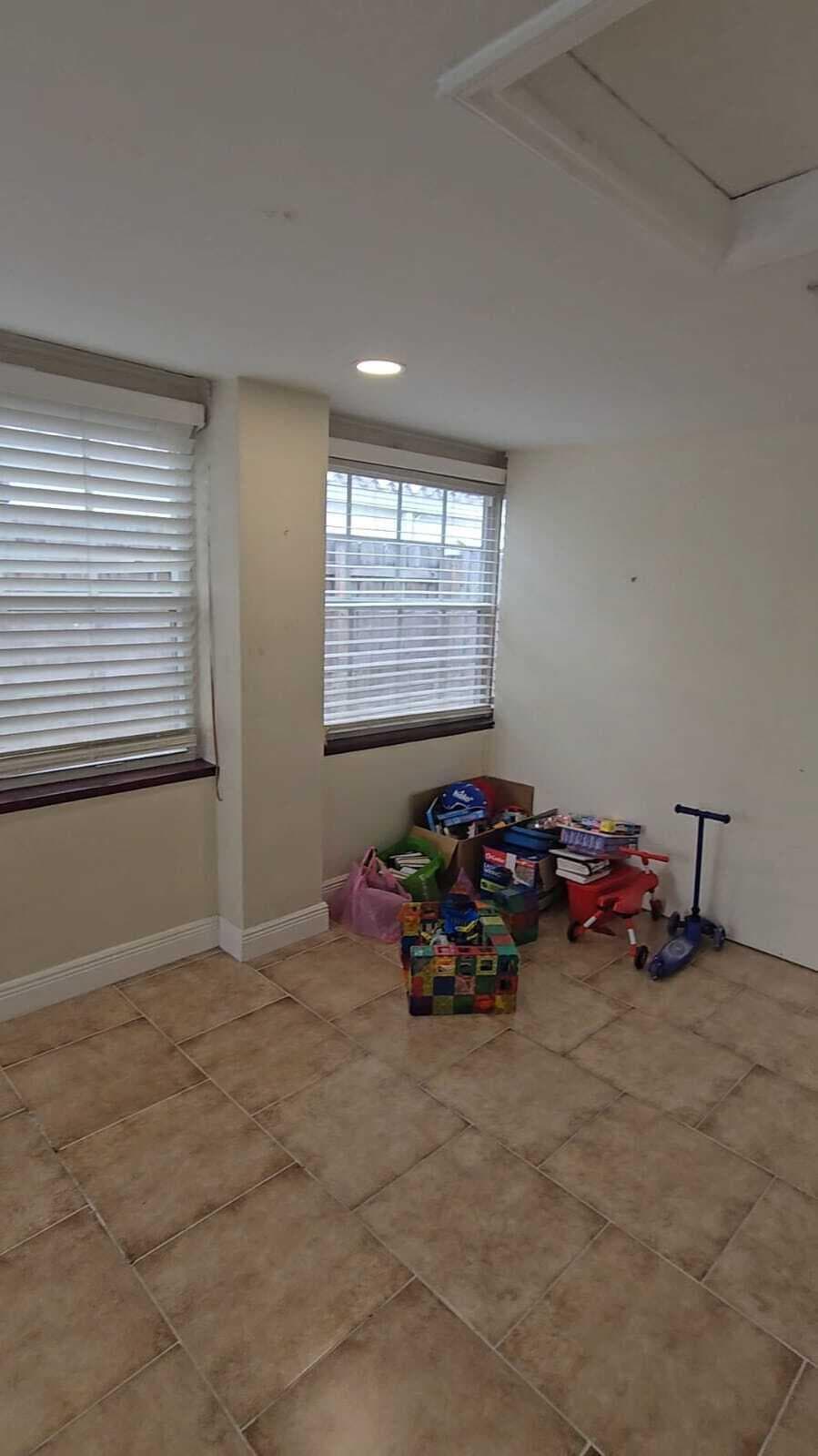 1435 NE 182nd Street, North Miami Beach, FL 33162 7
