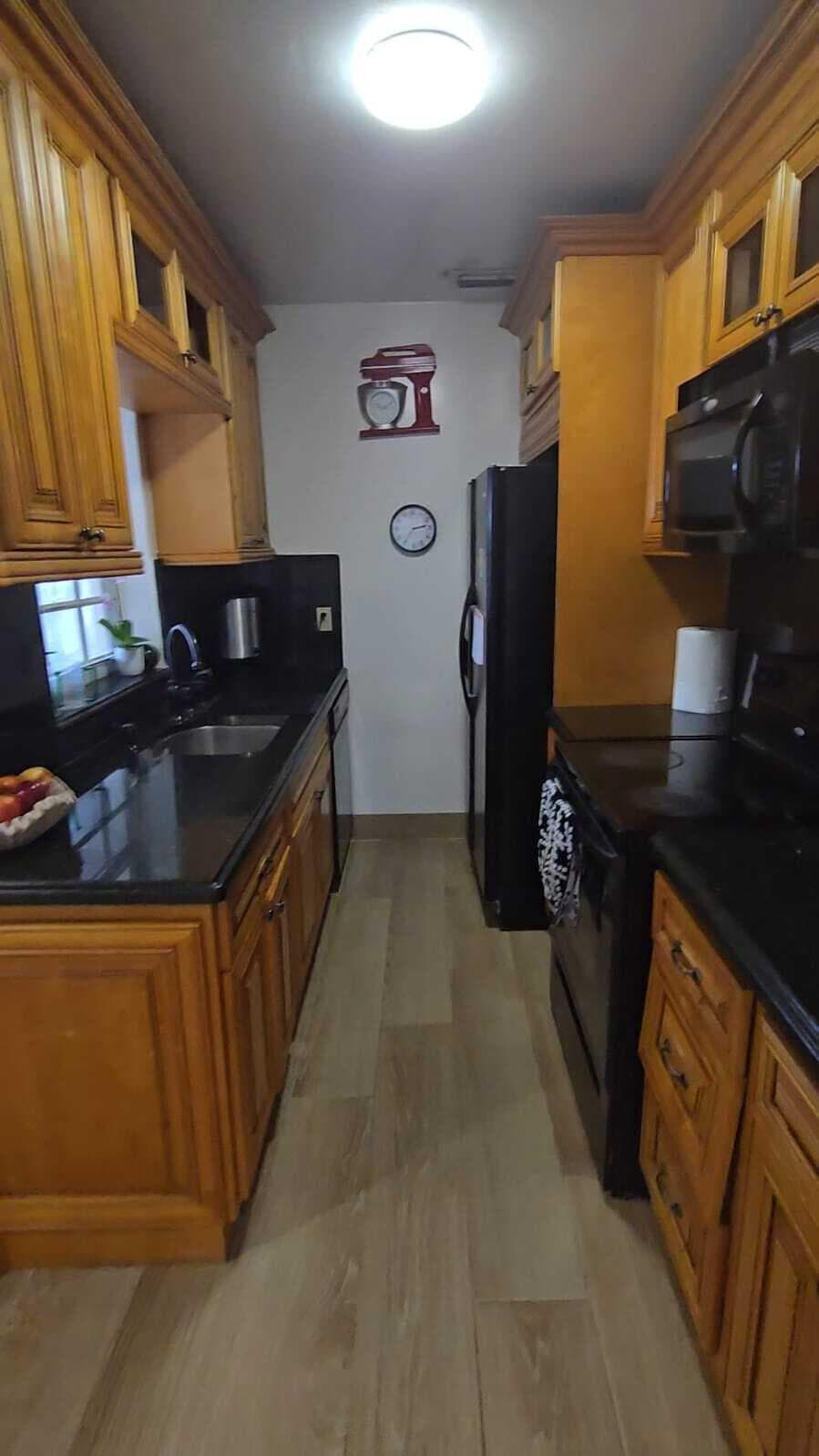 1435 NE 182nd Street, North Miami Beach, FL 33162 3