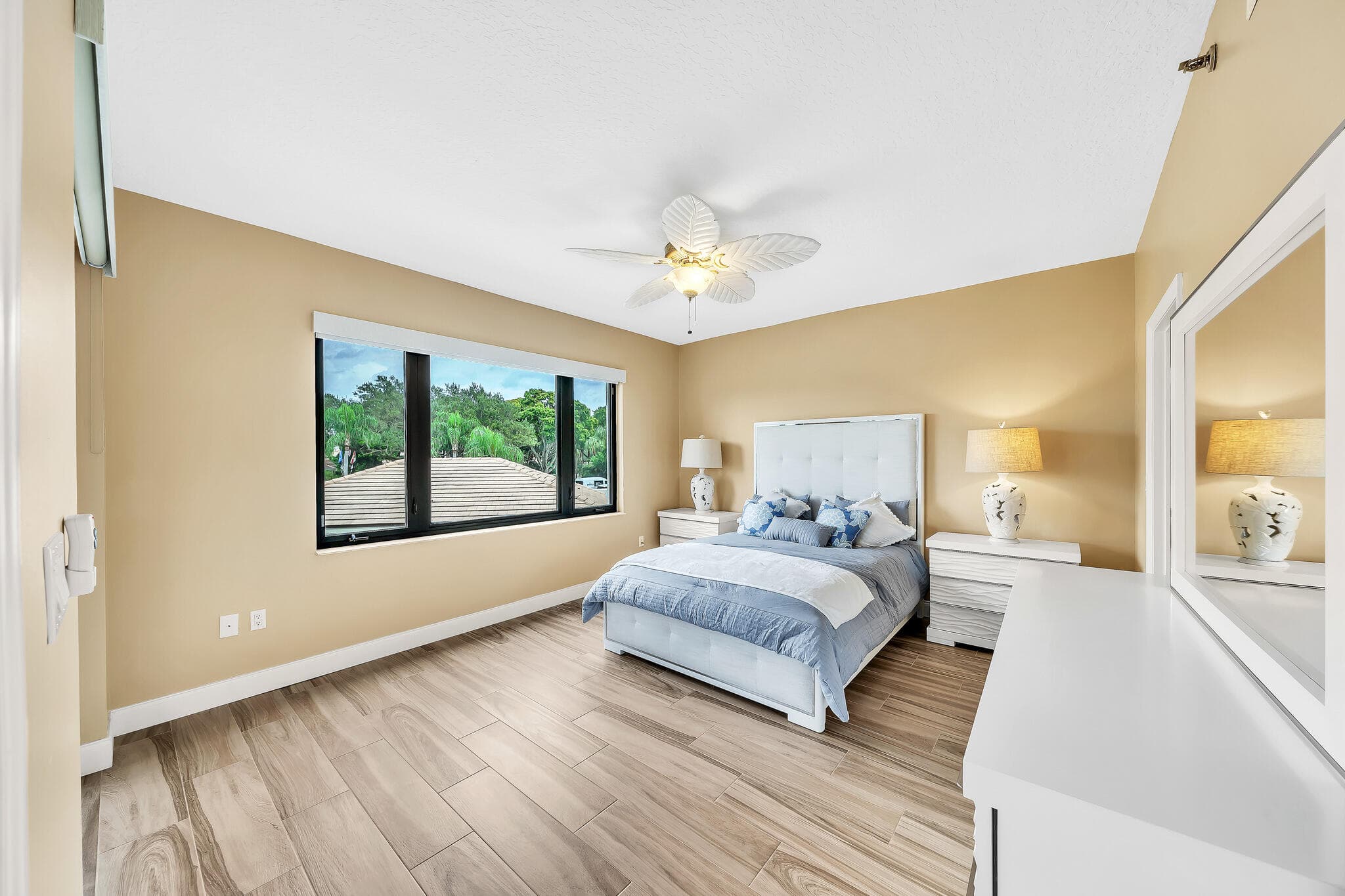 827 Oak Harbour Drive, Juno Beach, FL 33408 25