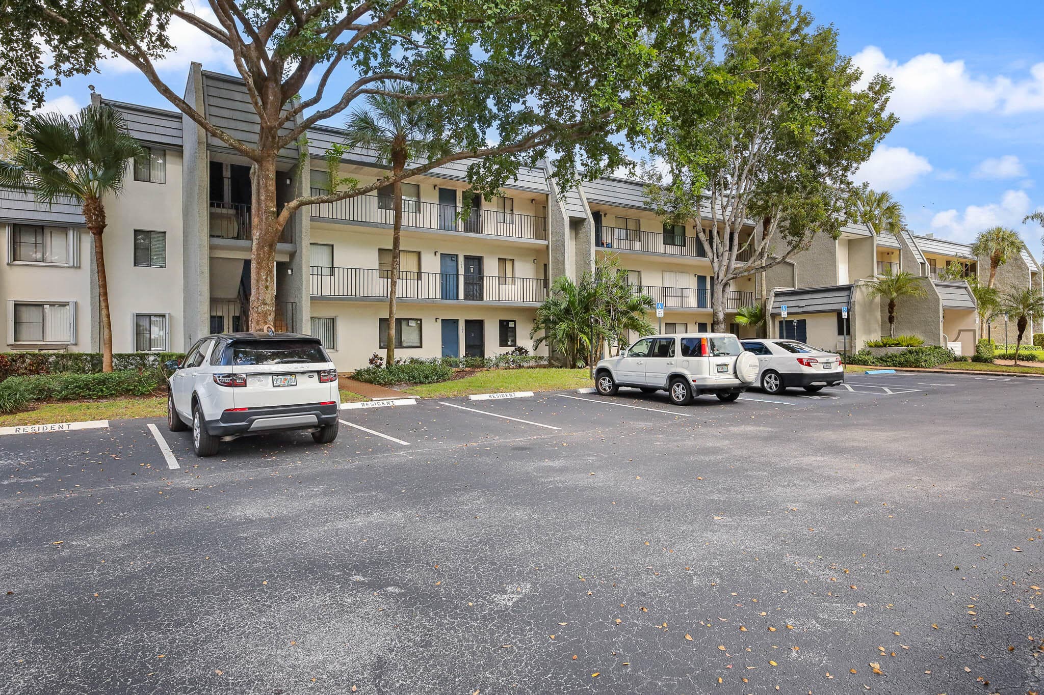 4822 Esedra Court 303, Lake Worth, FL 33467 2