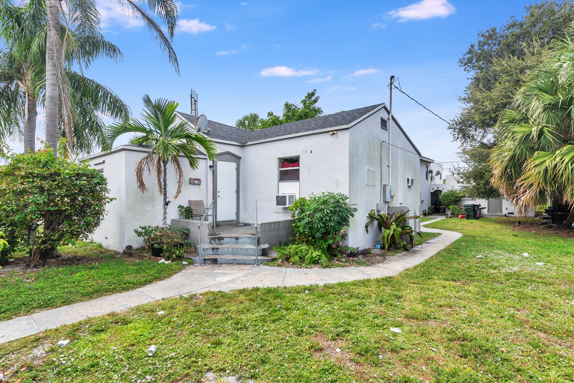 19 S E Street, Lake Worth Beach, FL 33460 5