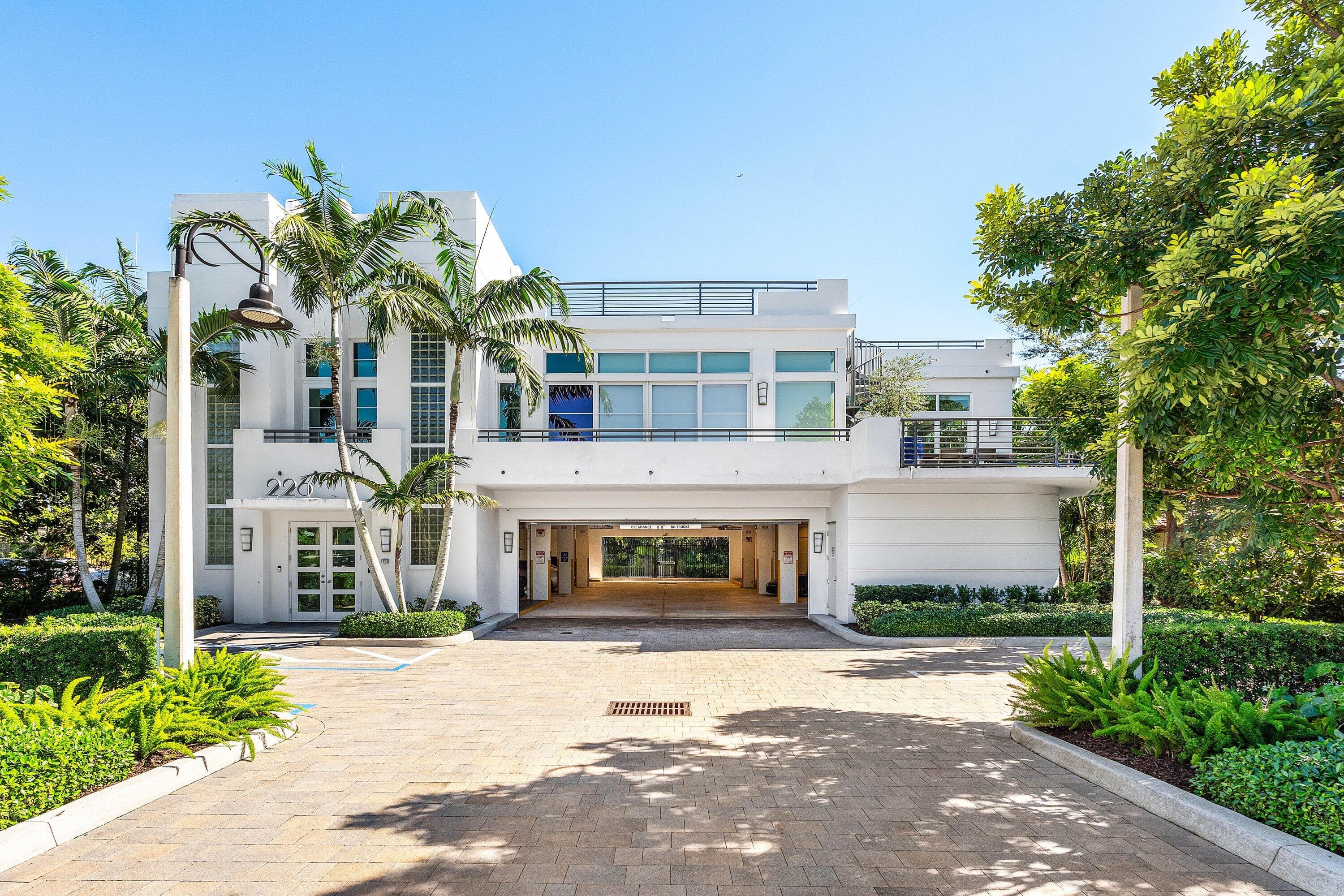 226 Palm Court, Delray Beach, FL 33444