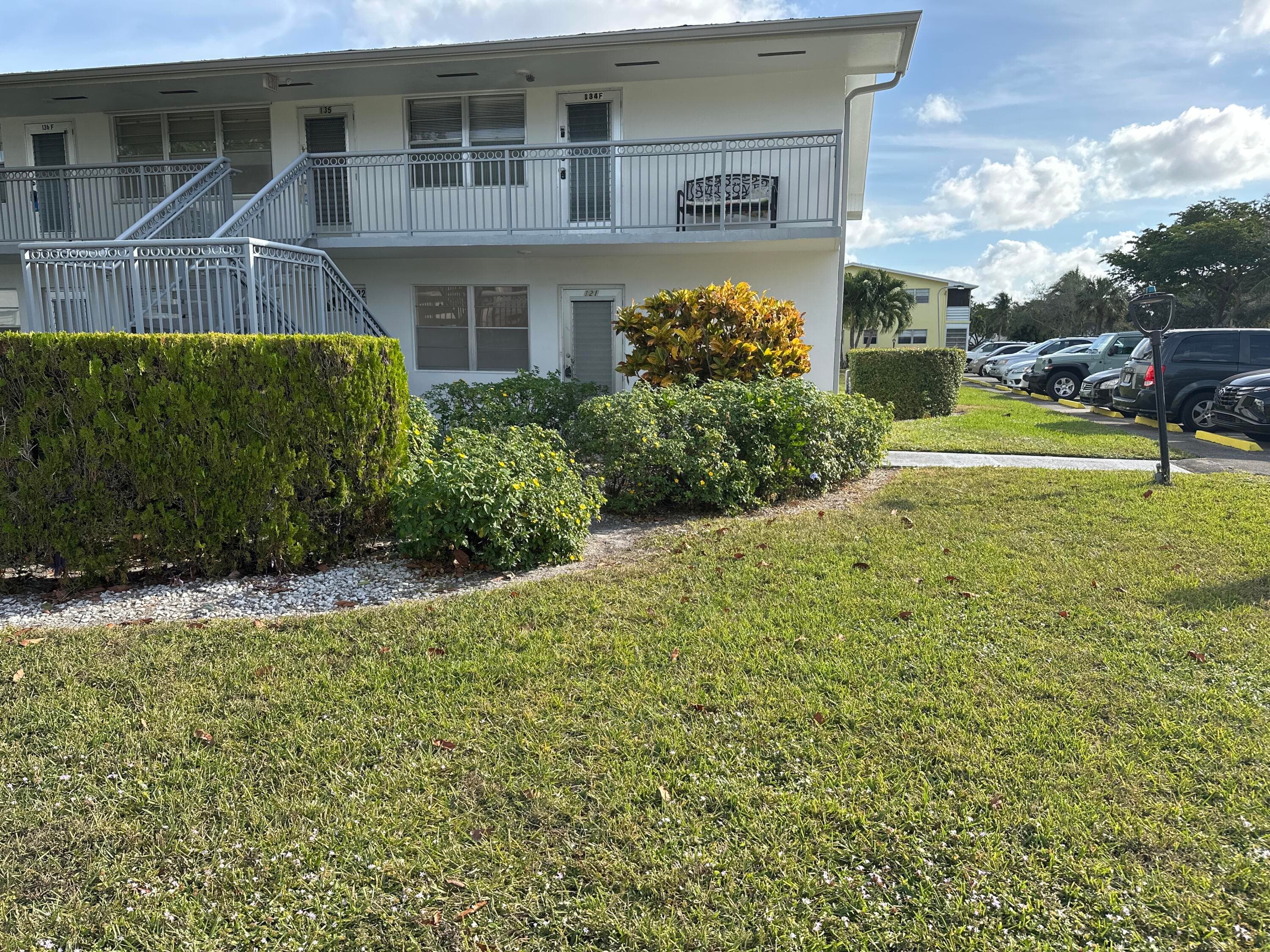 121 Sheffield F, West Palm Beach, FL 33417 29