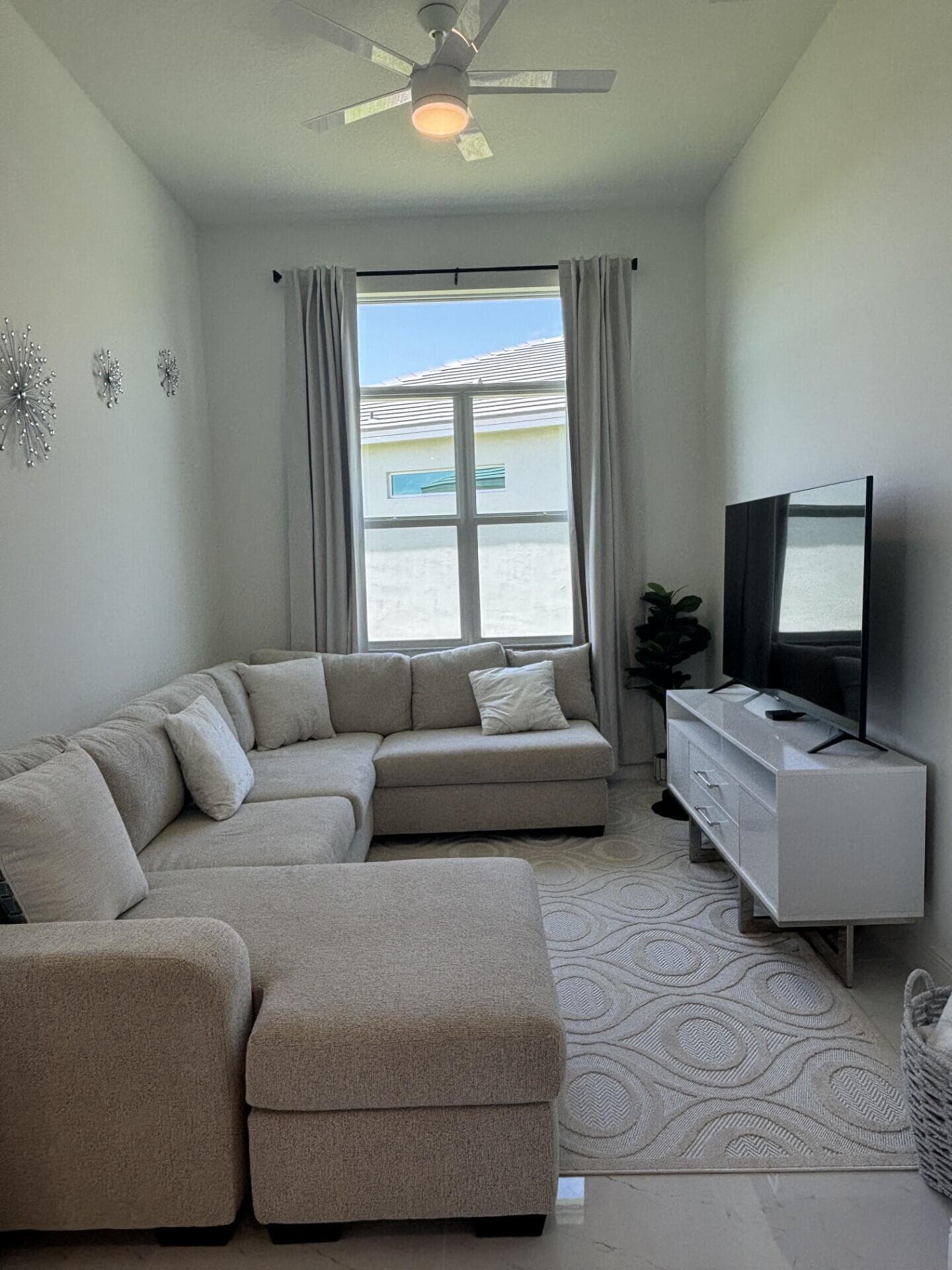 10231 SW Latium Way, Port St. Lucie, FL 34987 9
