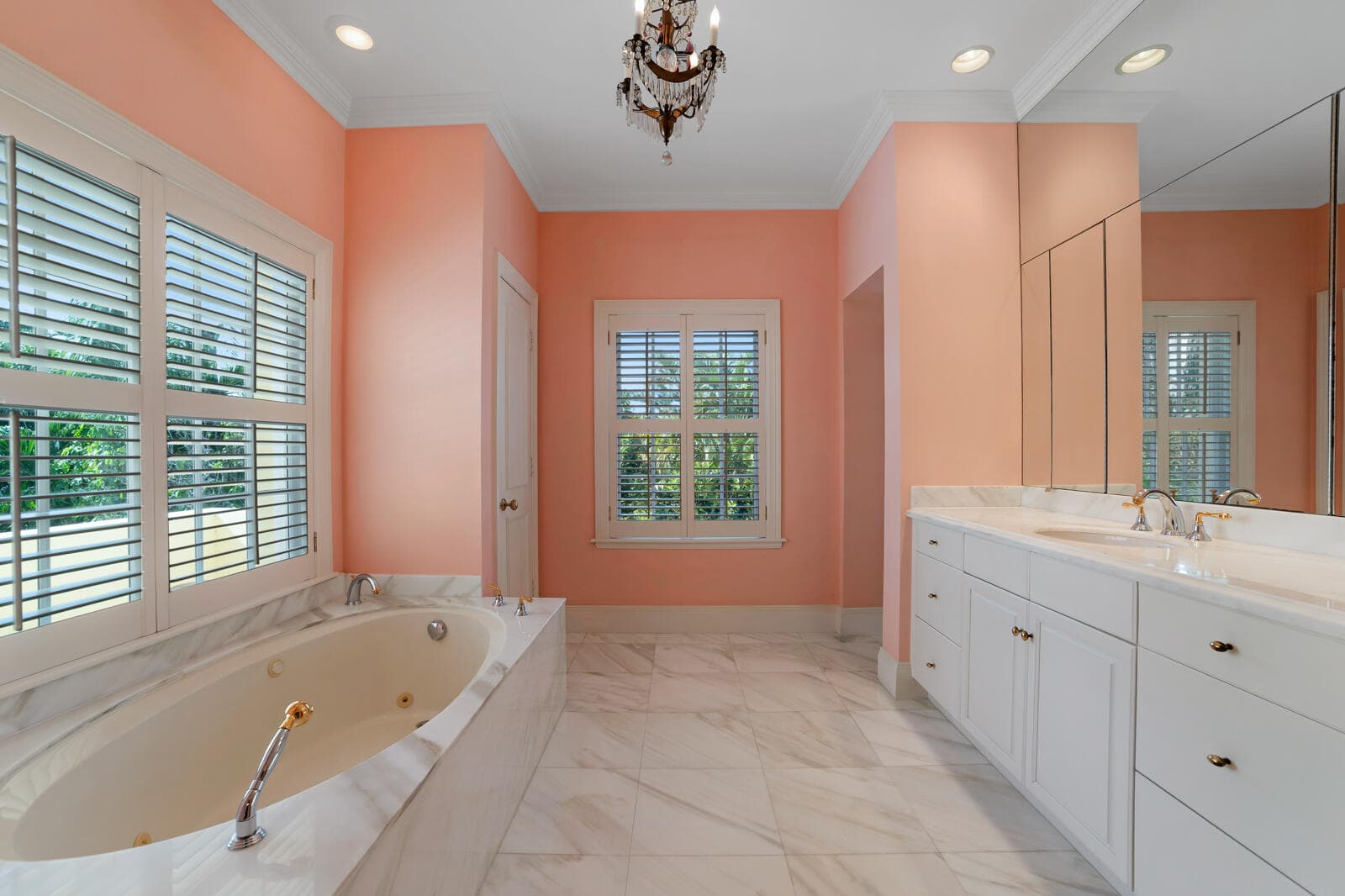 510 N Lake Way, Palm Beach, FL 33480 17
