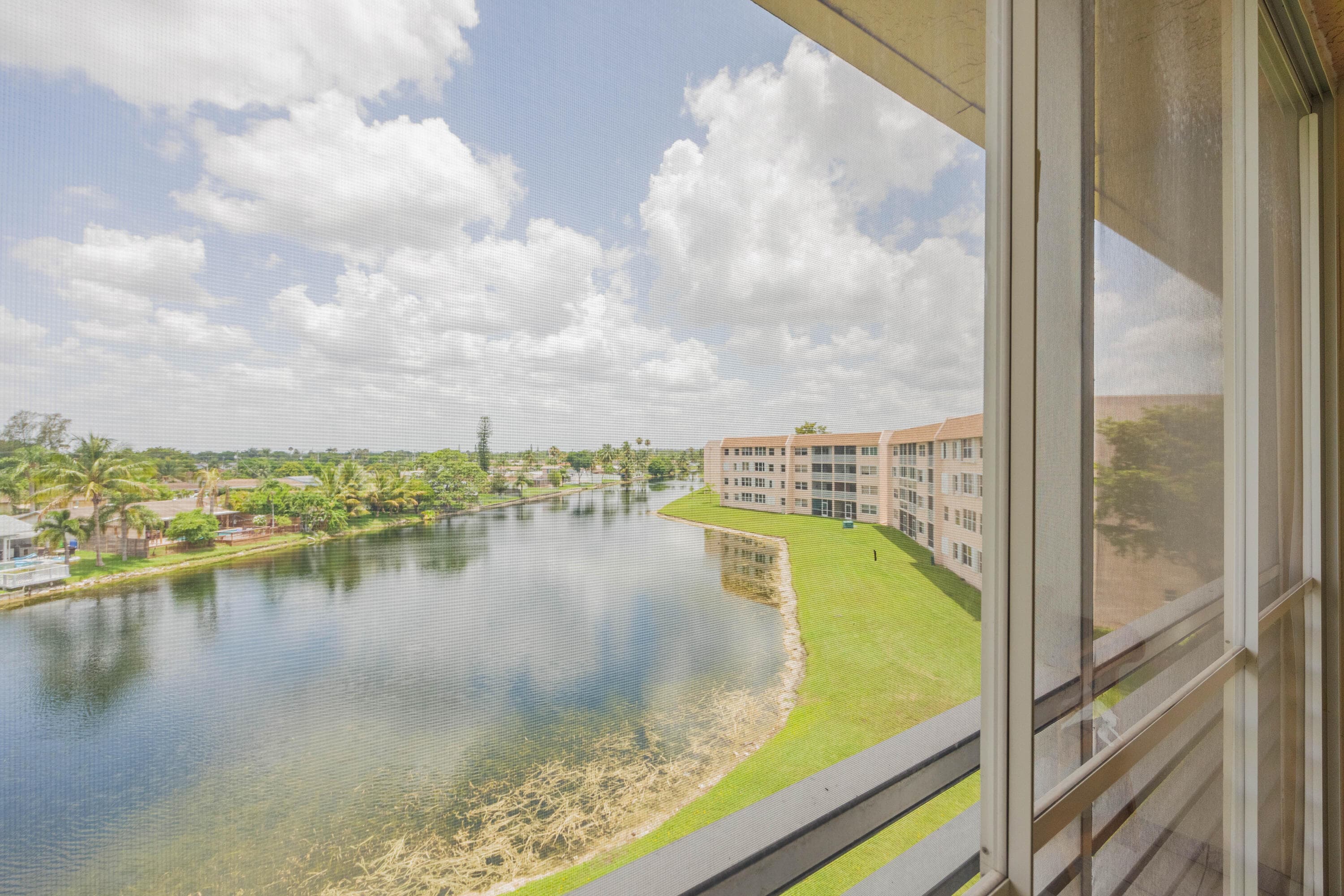 10422 NW 24th Place 408, Sunrise, FL 33322 44