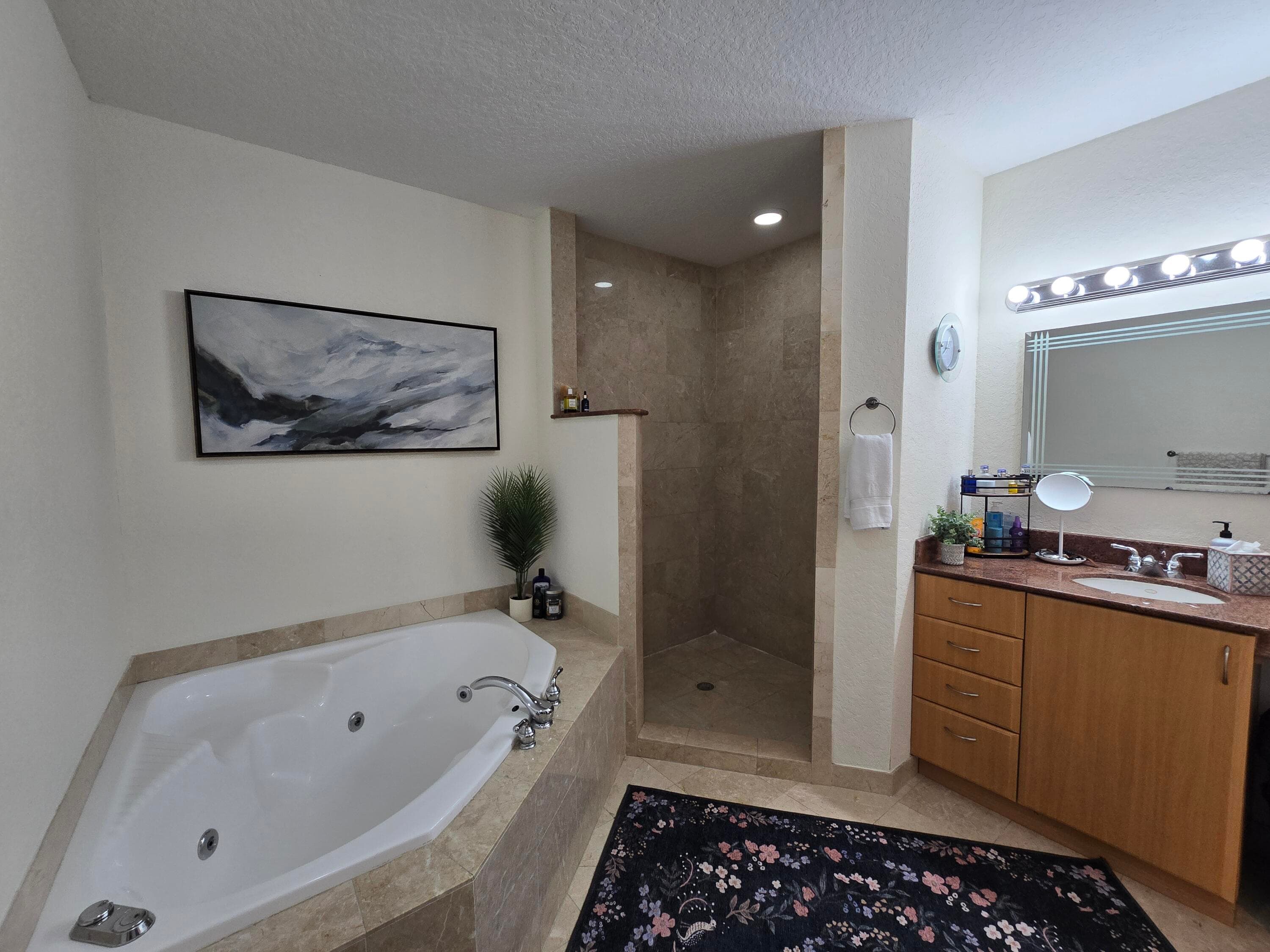 1640 Presidential Way 403, West Palm Beach, FL 33401 38