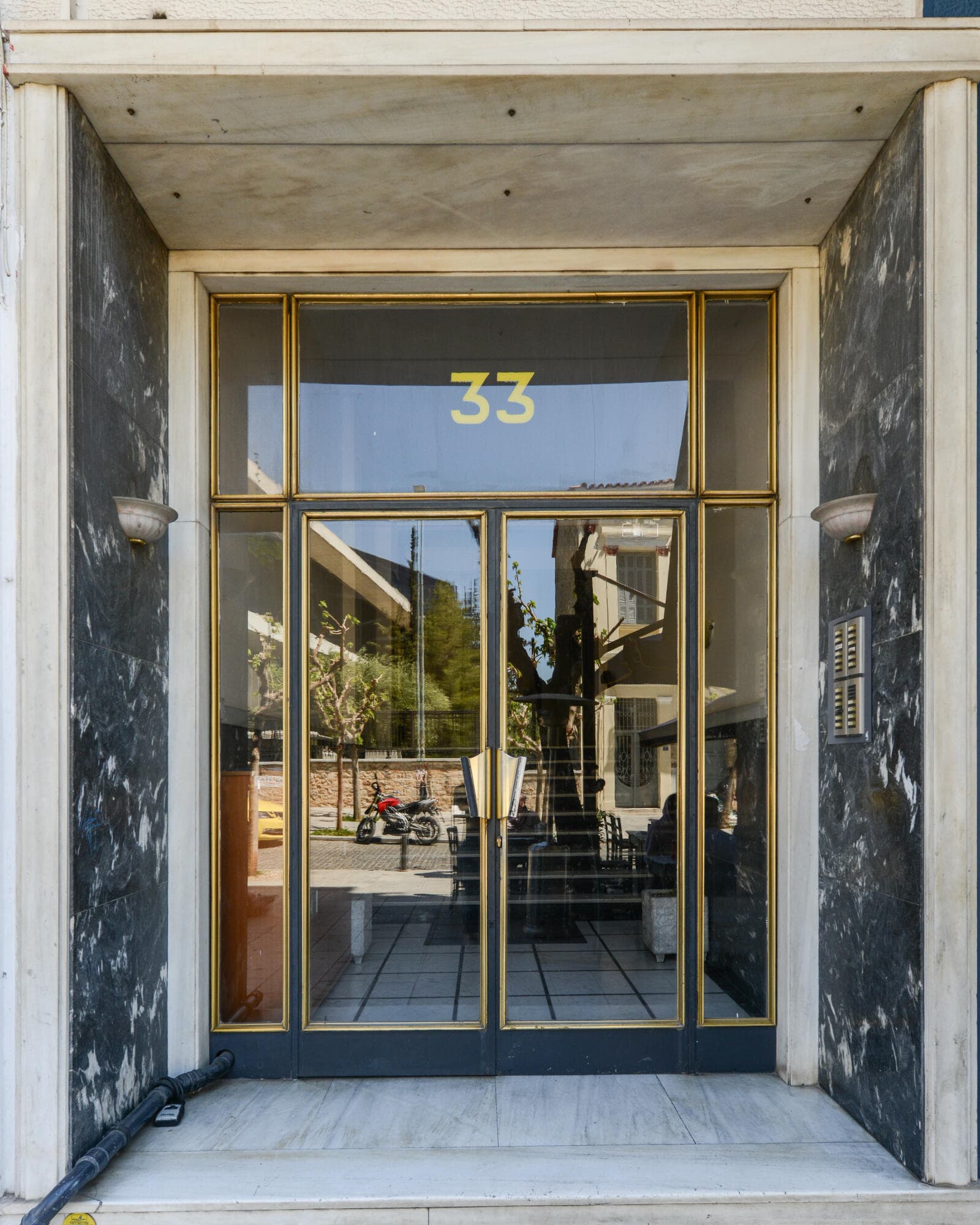 33 Makriyanni 4