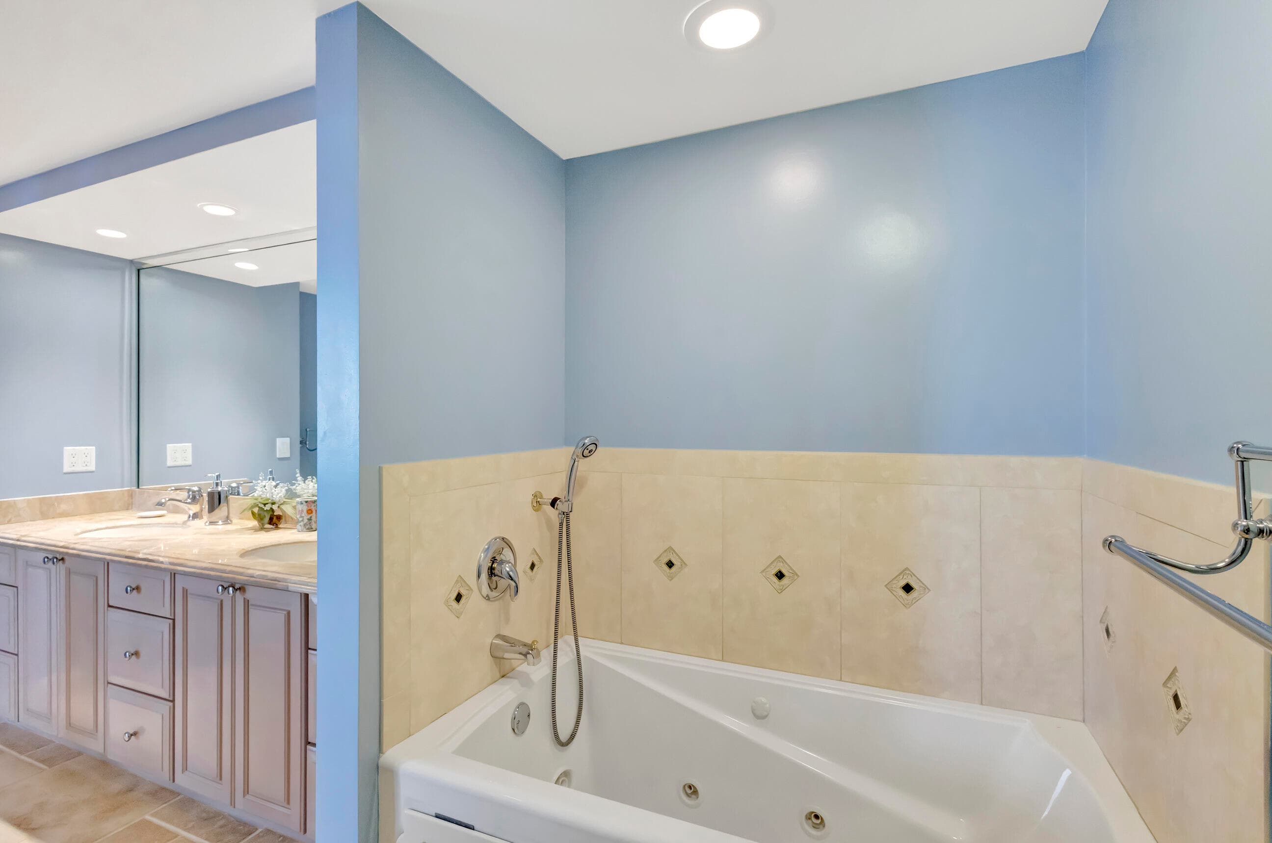 400 Beach Road 804, Tequesta, FL 33469 25