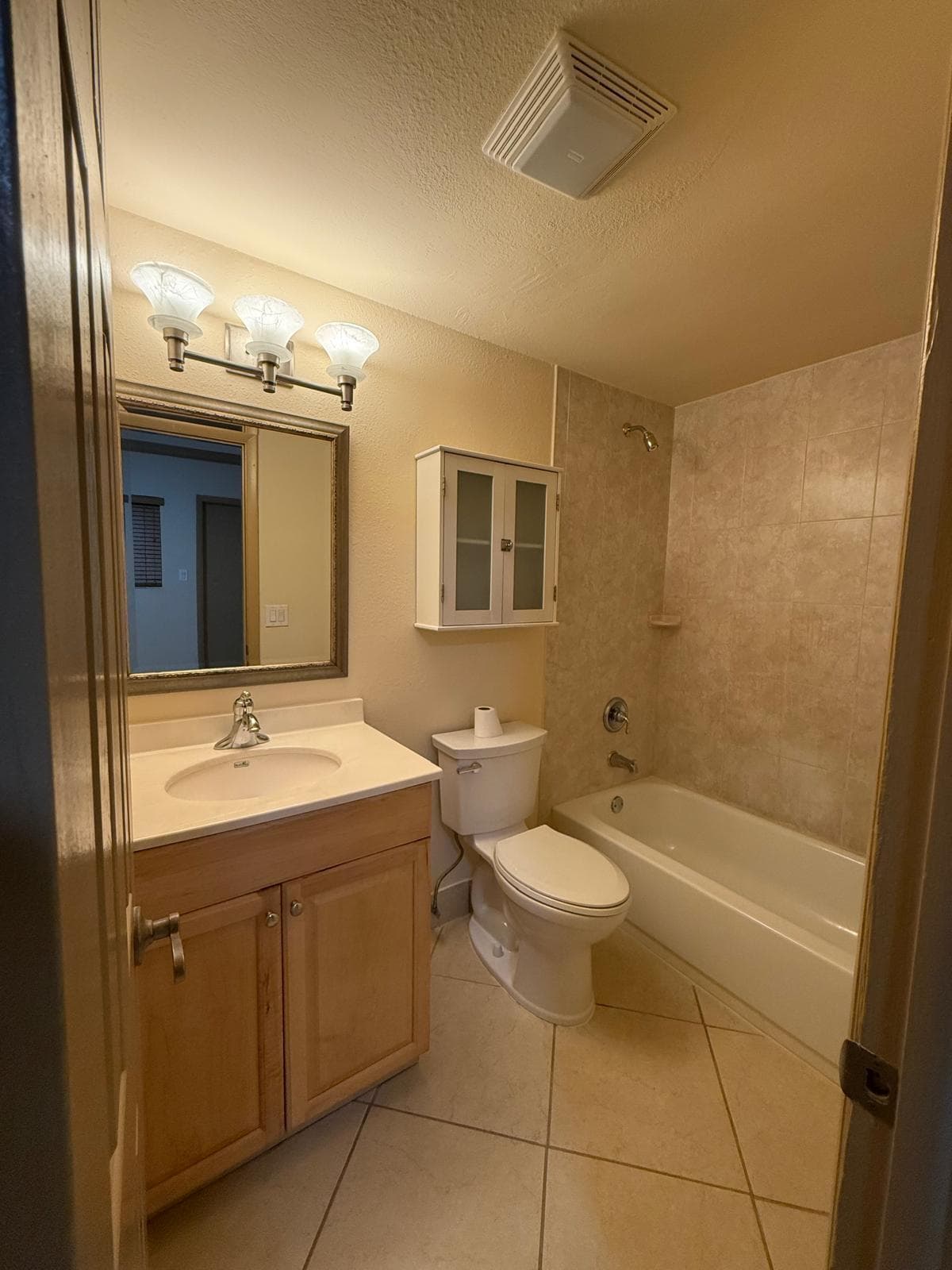 744 NE 14th Avenue 12, Fort Lauderdale, FL 33304 11