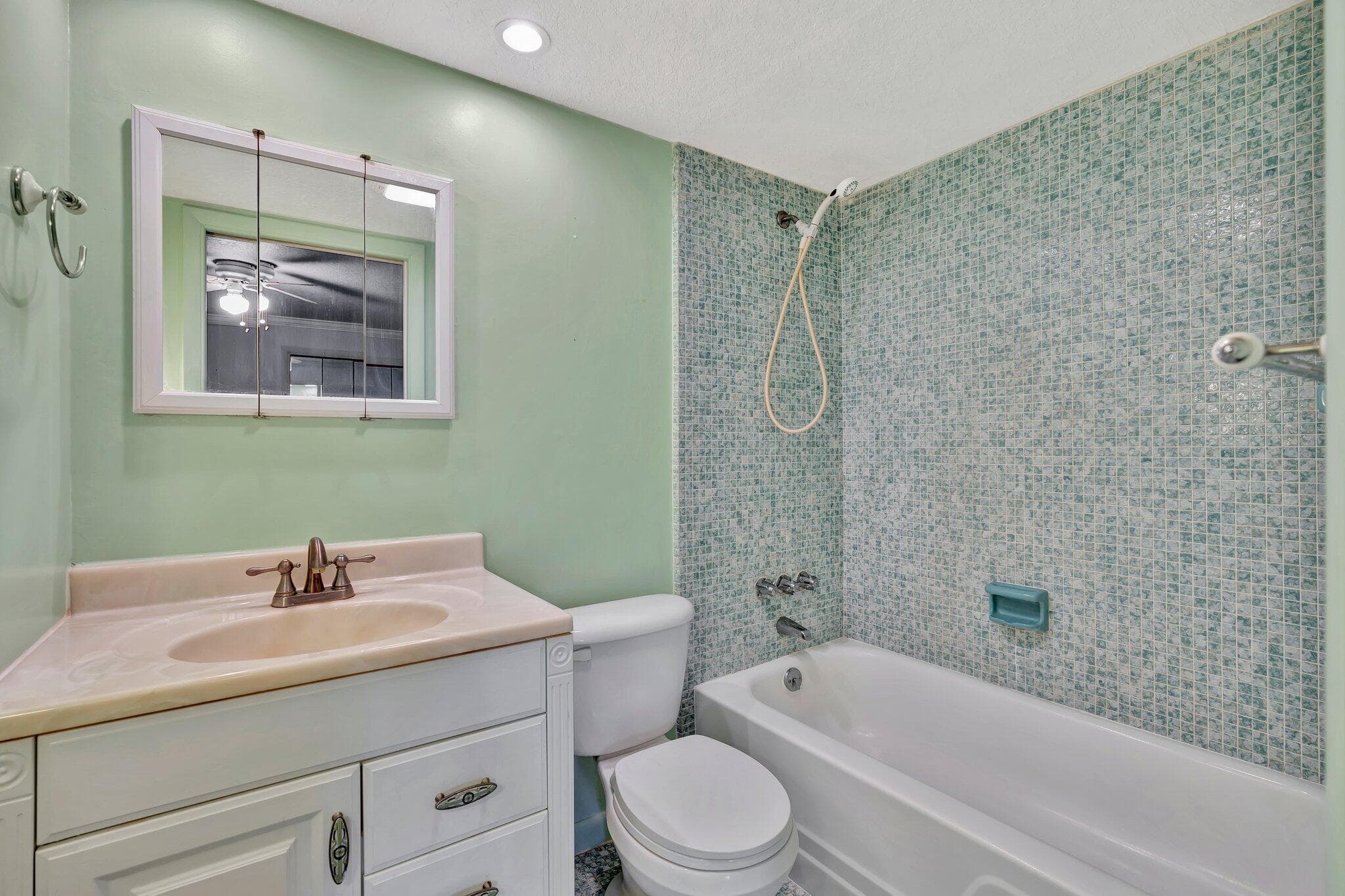 121 Wettaw Lane 211, North Palm Beach, FL 33408 16