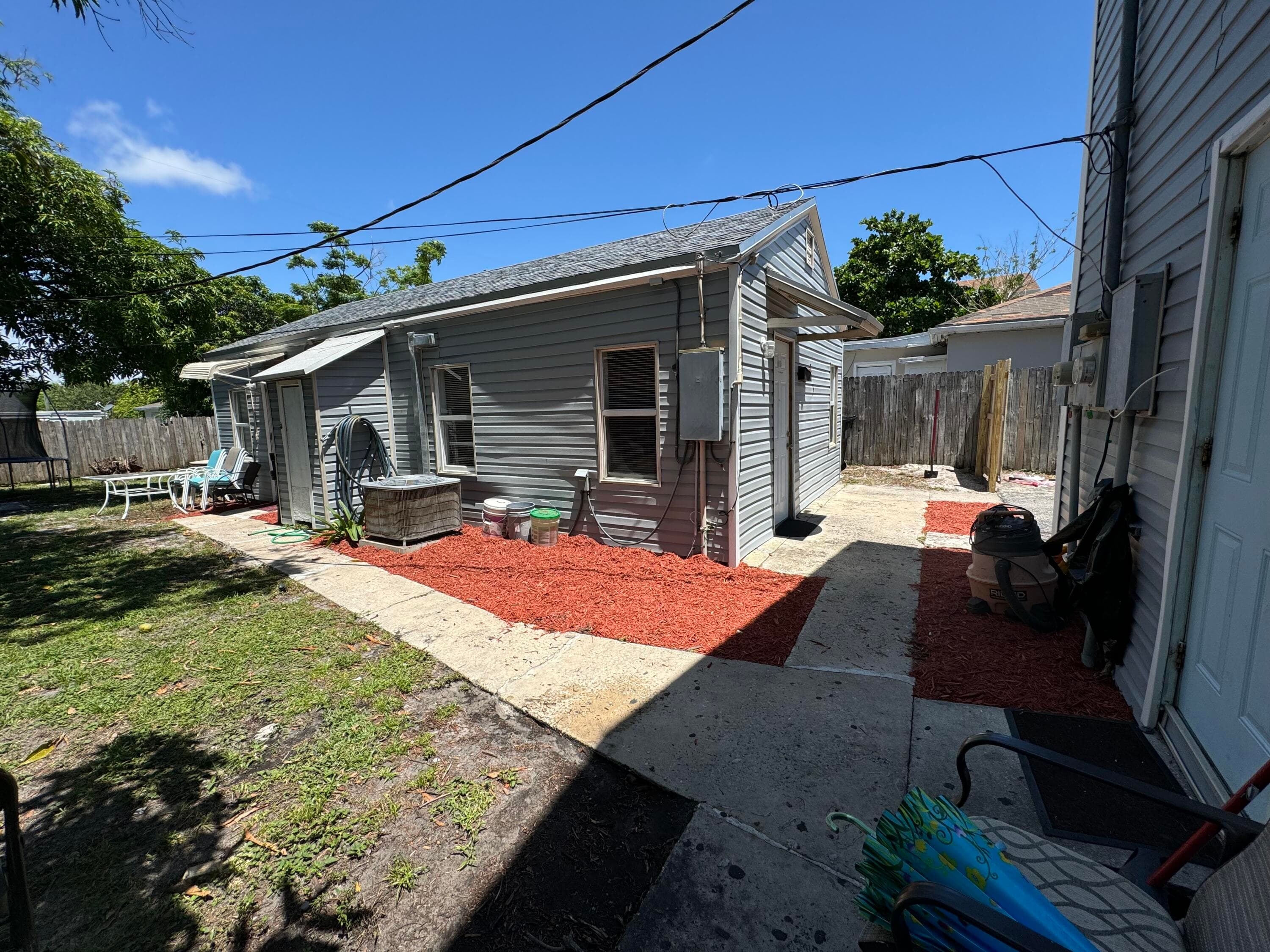 717 S B Street 715, Lake Worth Beach, FL 33460 3