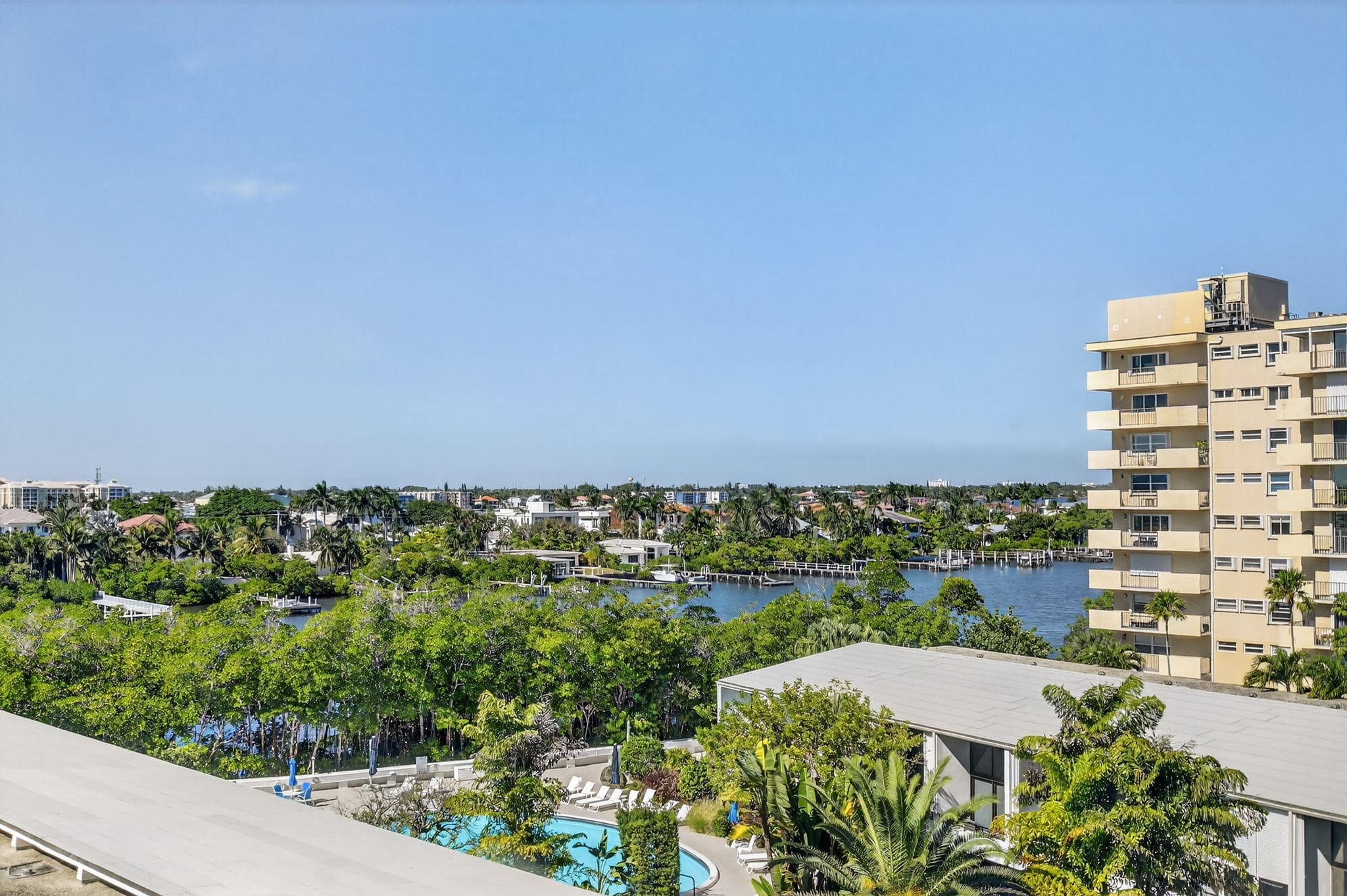 3589 S Ocean Boulevard 608, South Palm Beach, FL 33480 33