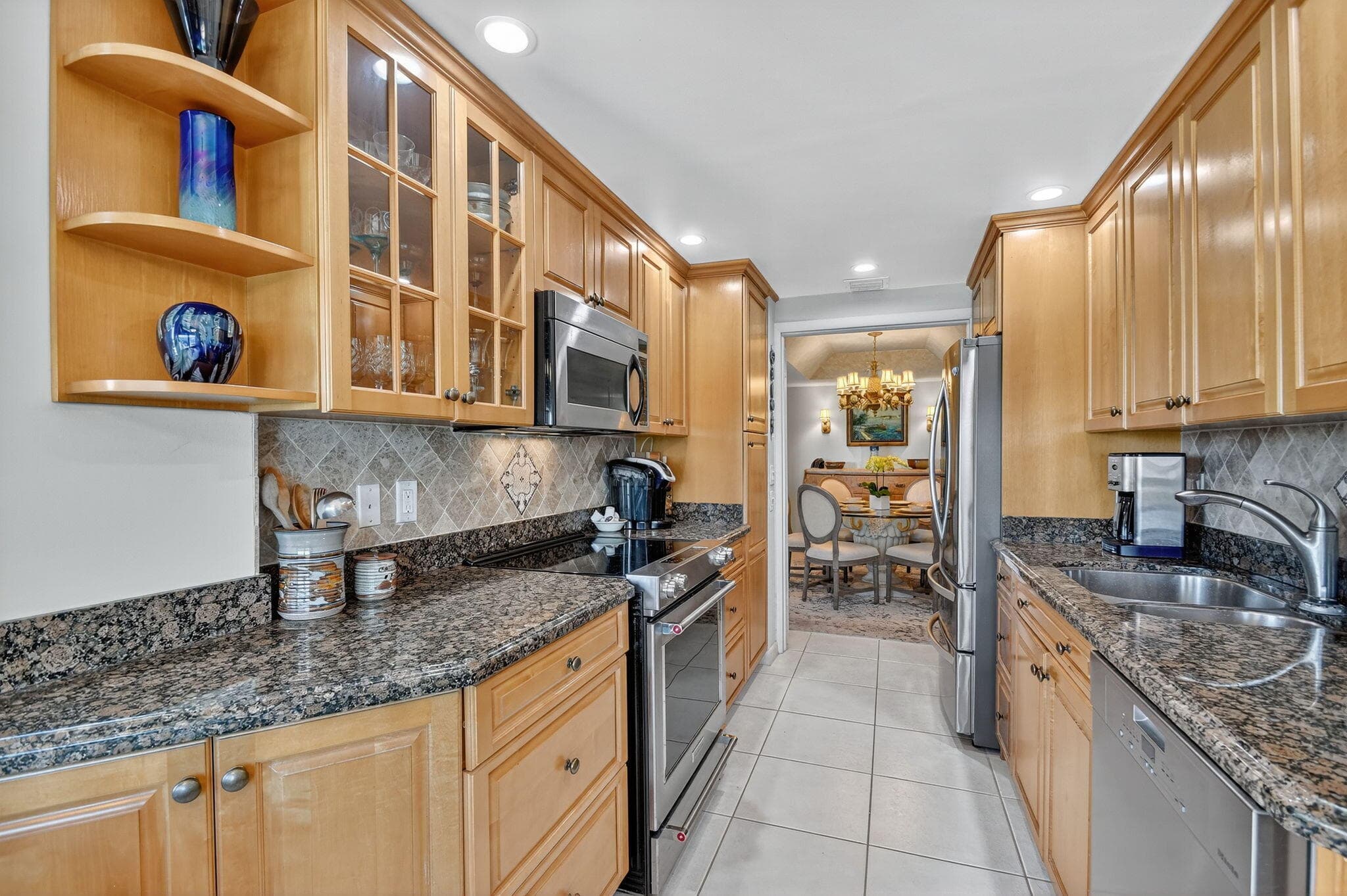 3589 S Ocean Boulevard 608, South Palm Beach, FL 33480 32