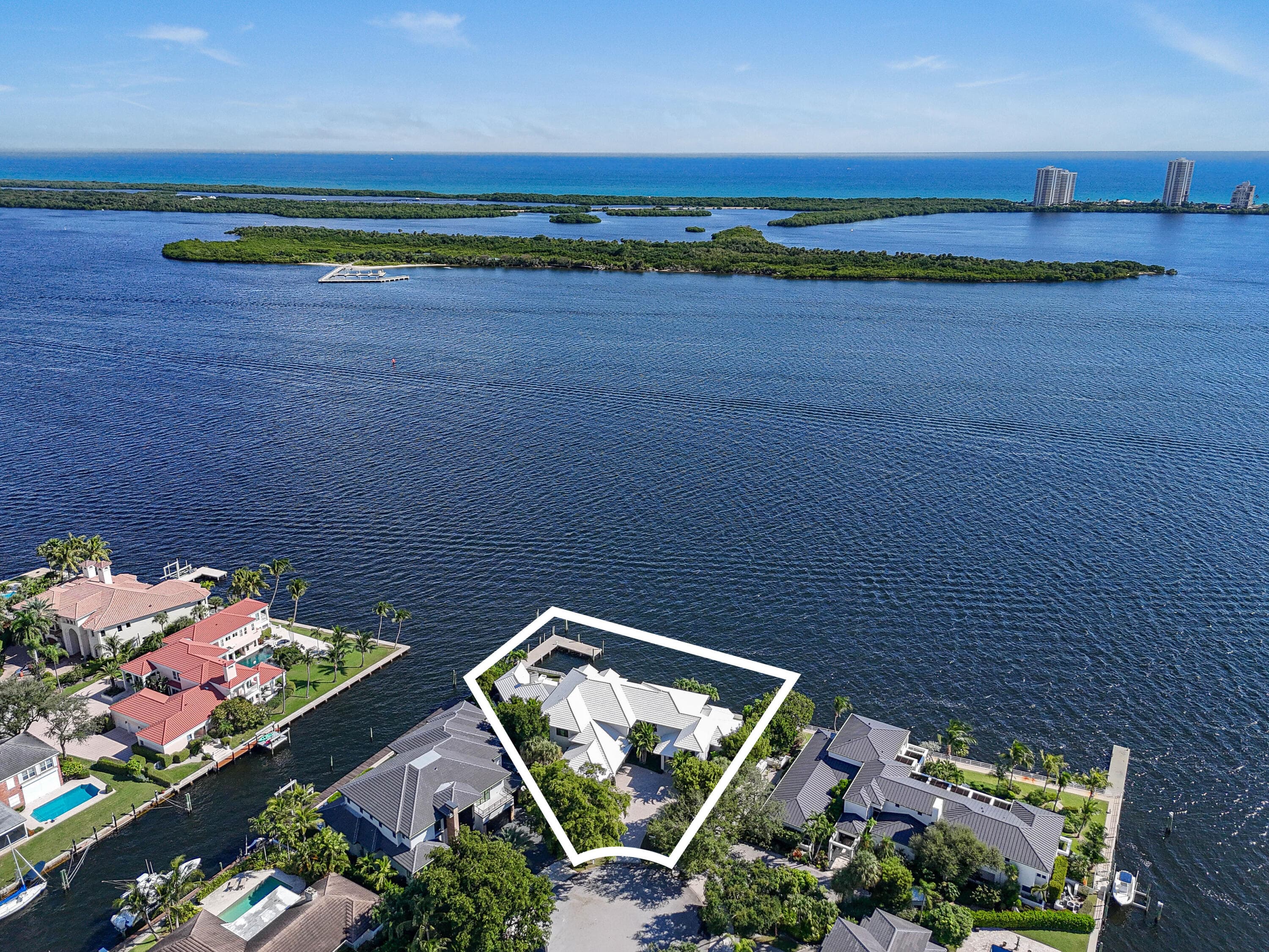 101 Bowsprit Drive, North Palm Beach, FL 33408 2
