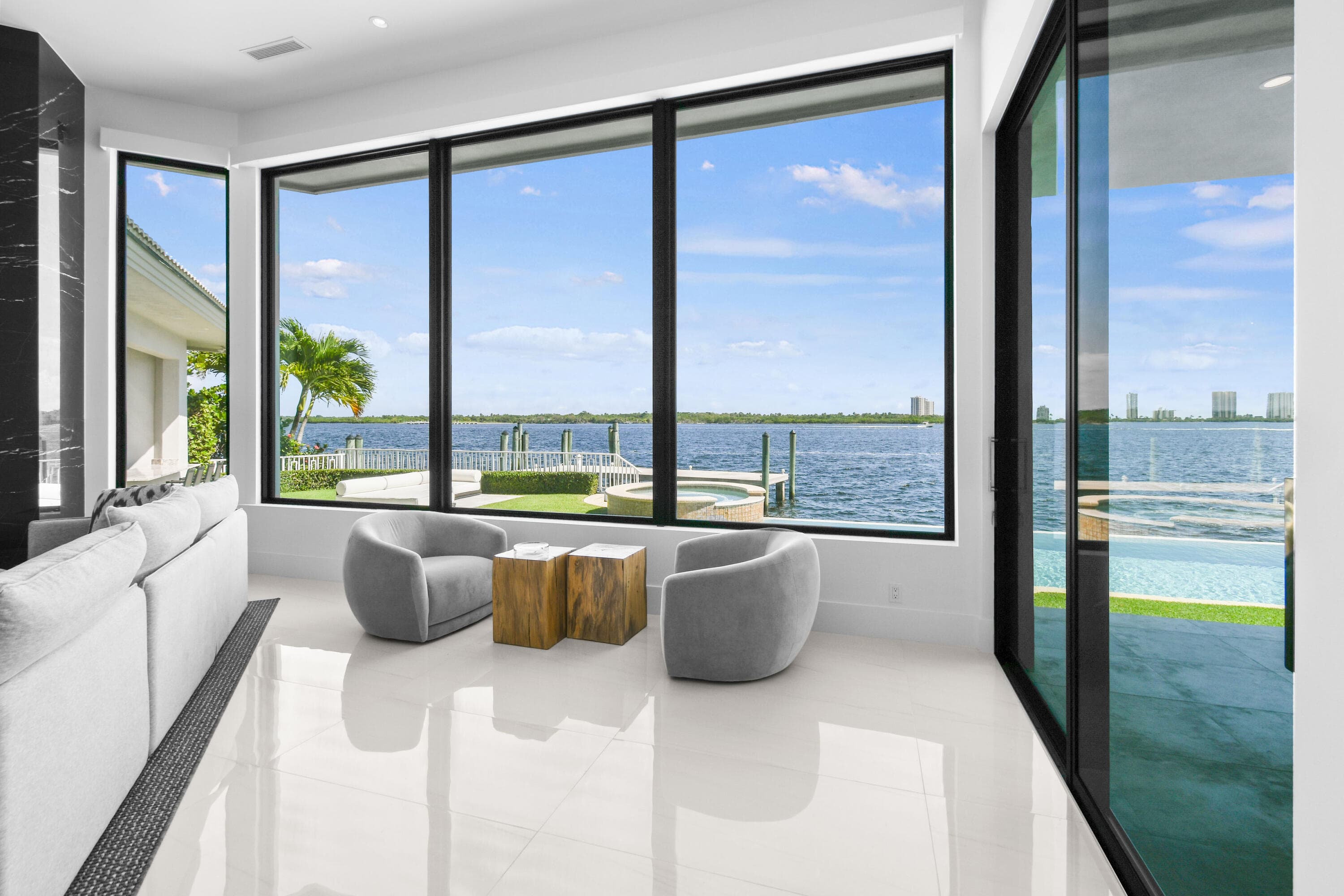 101 Bowsprit Drive, North Palm Beach, FL 33408 9