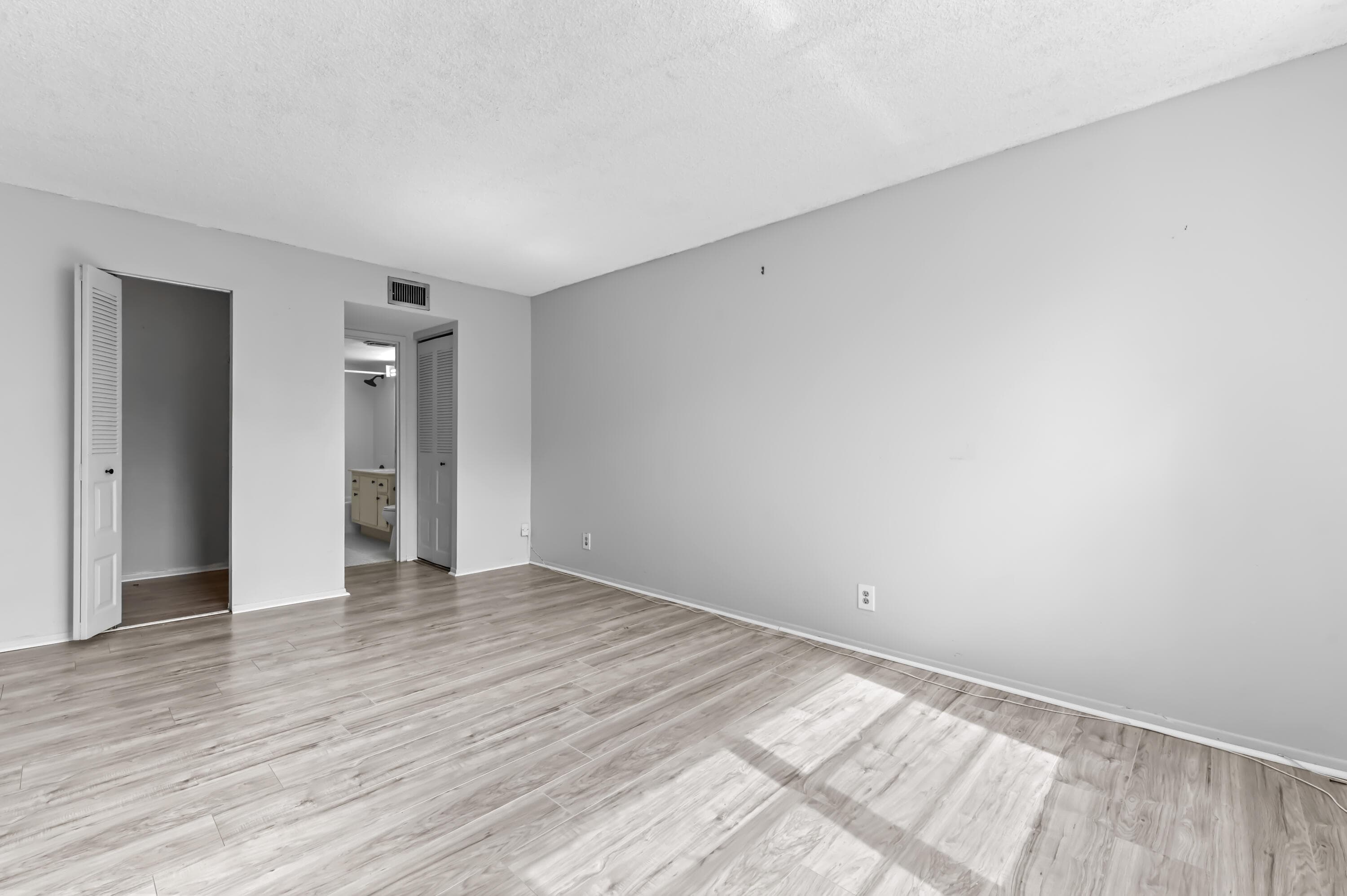 2650 NW 49th Avenue 422, Lauderdale Lakes, FL 33313 11