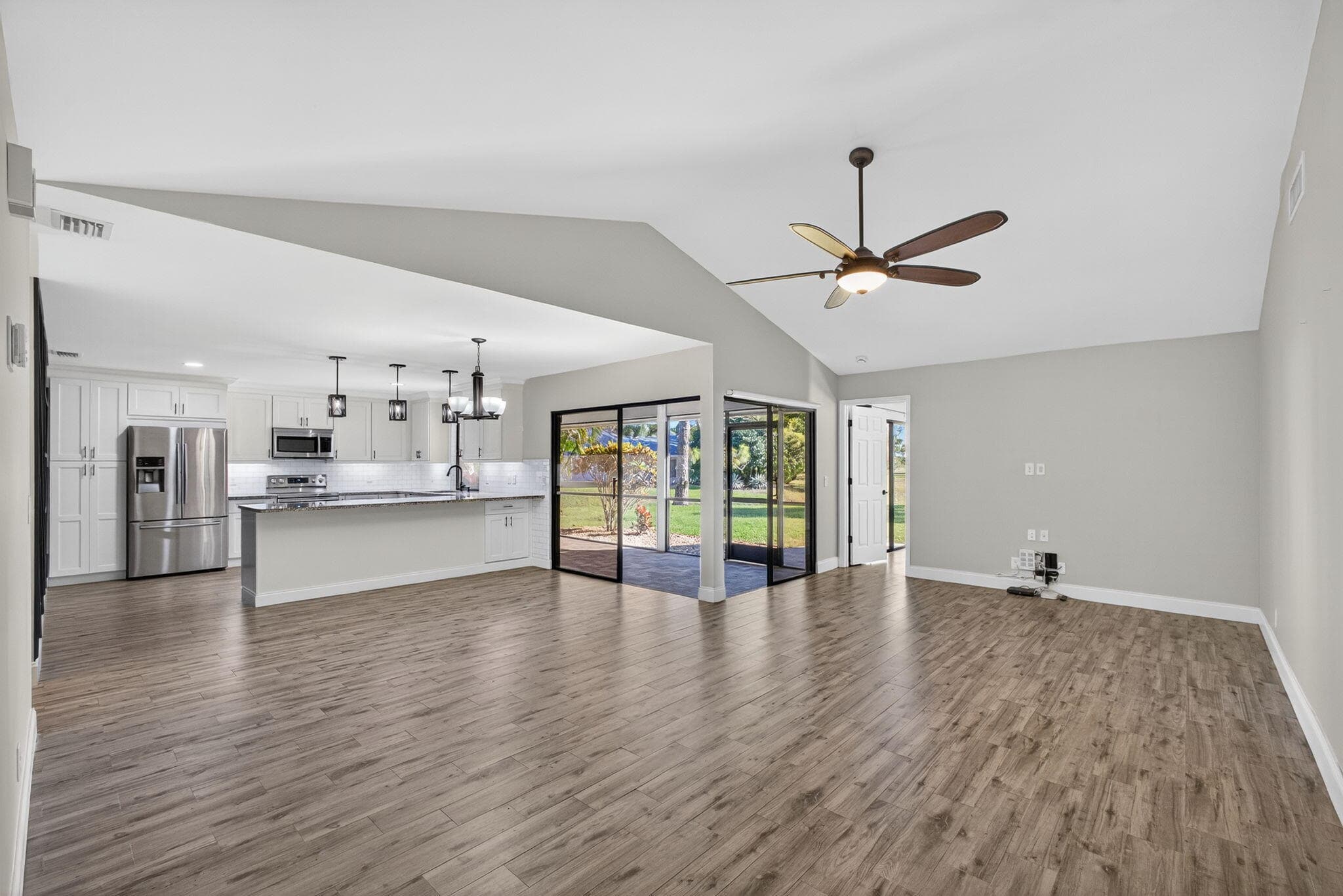 13302 Touchstone Place, Palm Beach Gardens, FL 33418 2