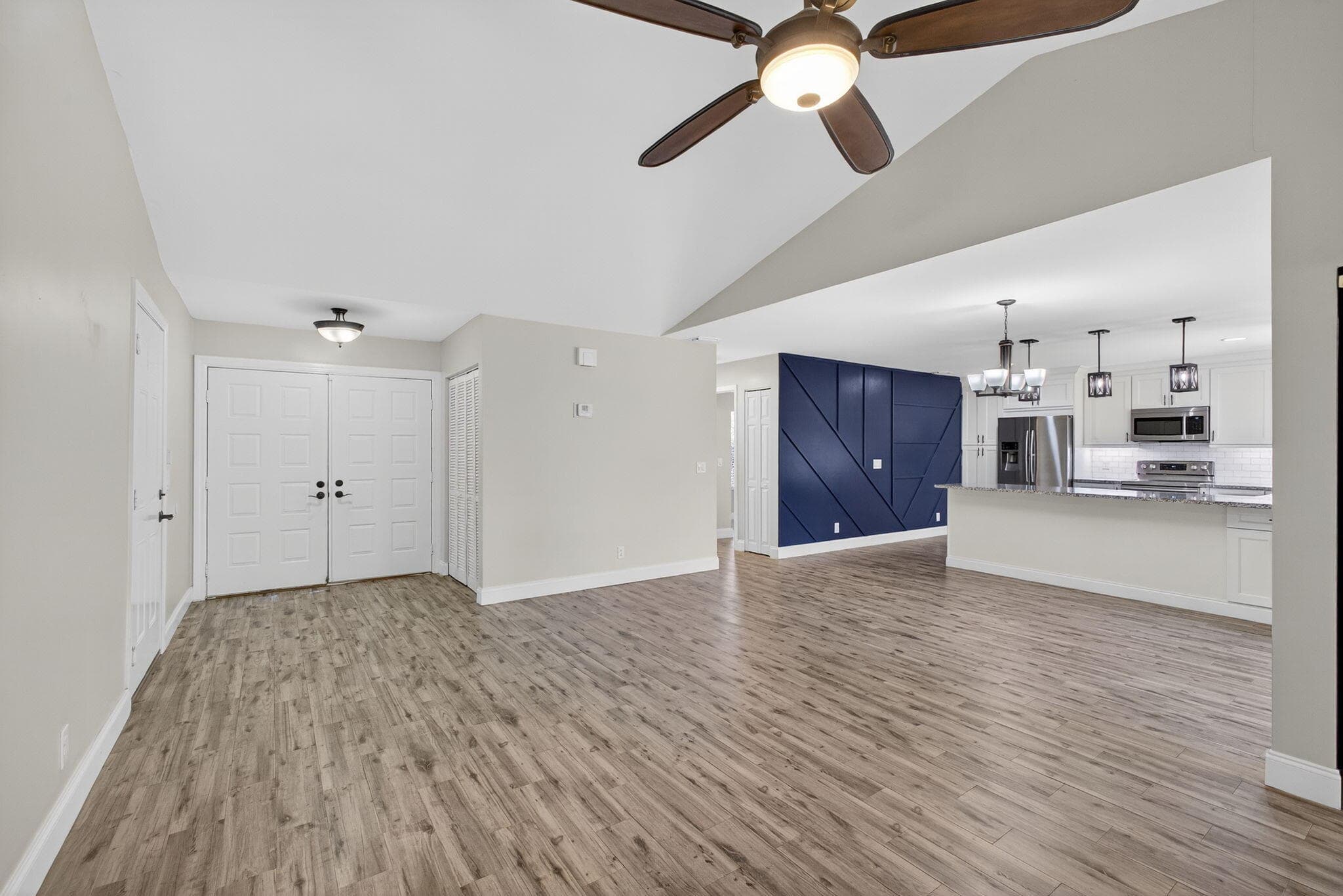 13302 Touchstone Place, Palm Beach Gardens, FL 33418 12