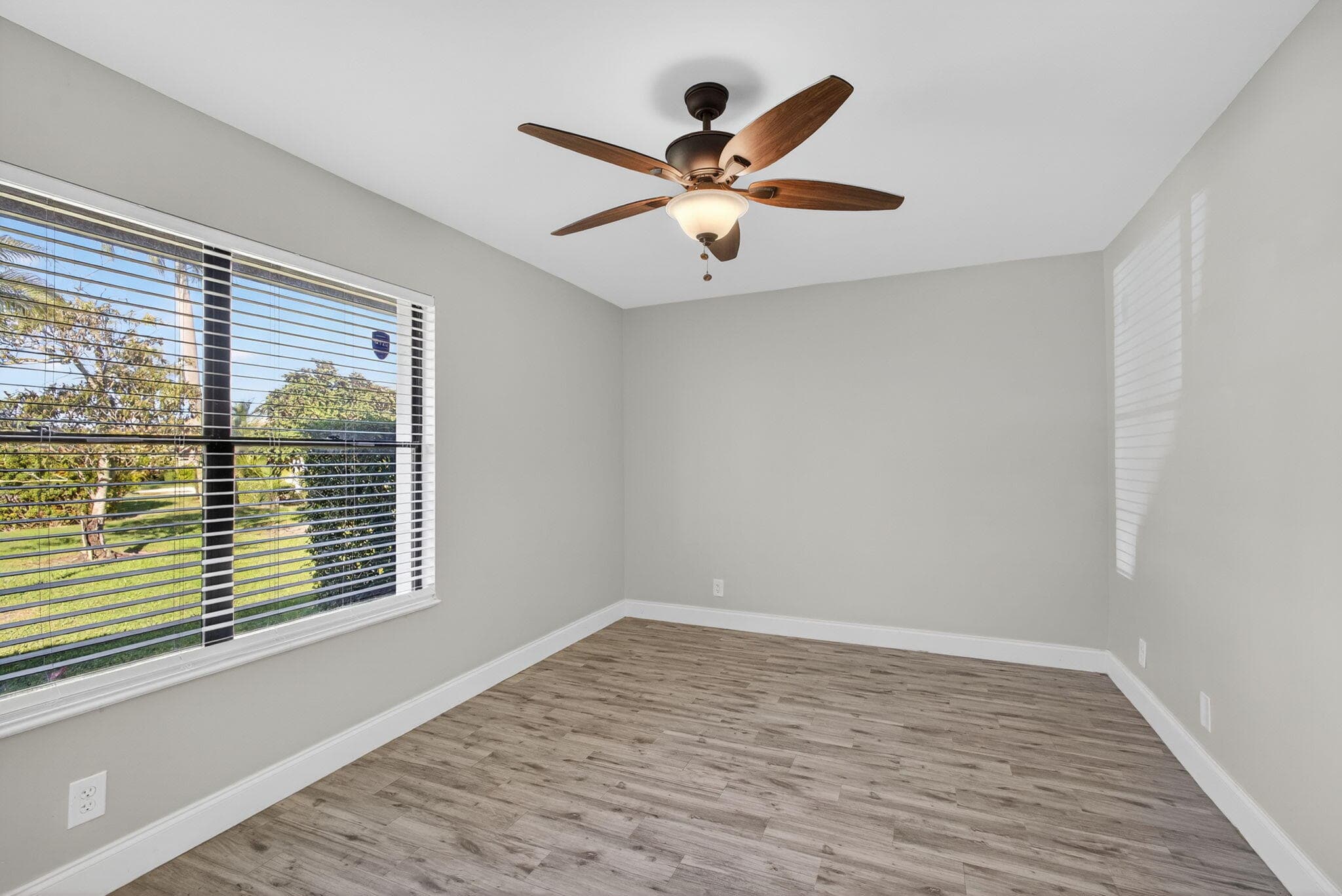 13302 Touchstone Place, Palm Beach Gardens, FL 33418 17