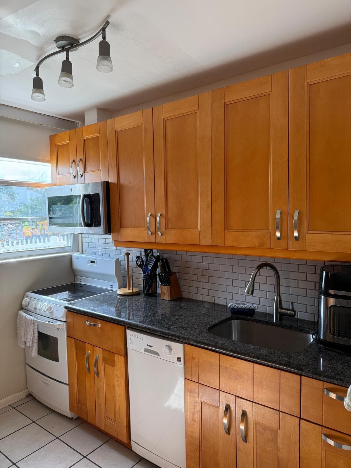 741 Bayshore Drive 2s, Fort Lauderdale, FL 33304 5