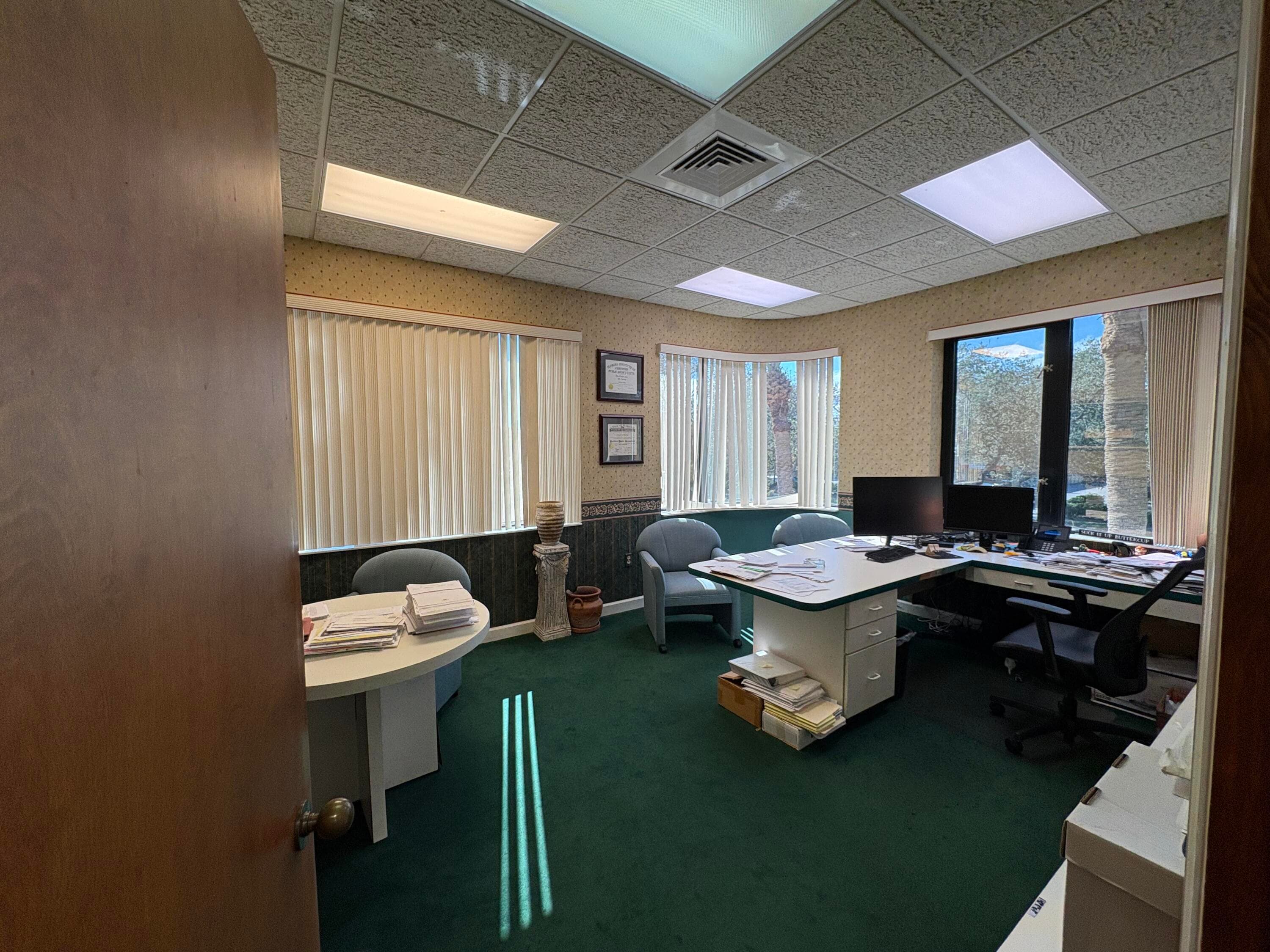2222 Colonial Road 200, Fort Pierce, FL 34950 32