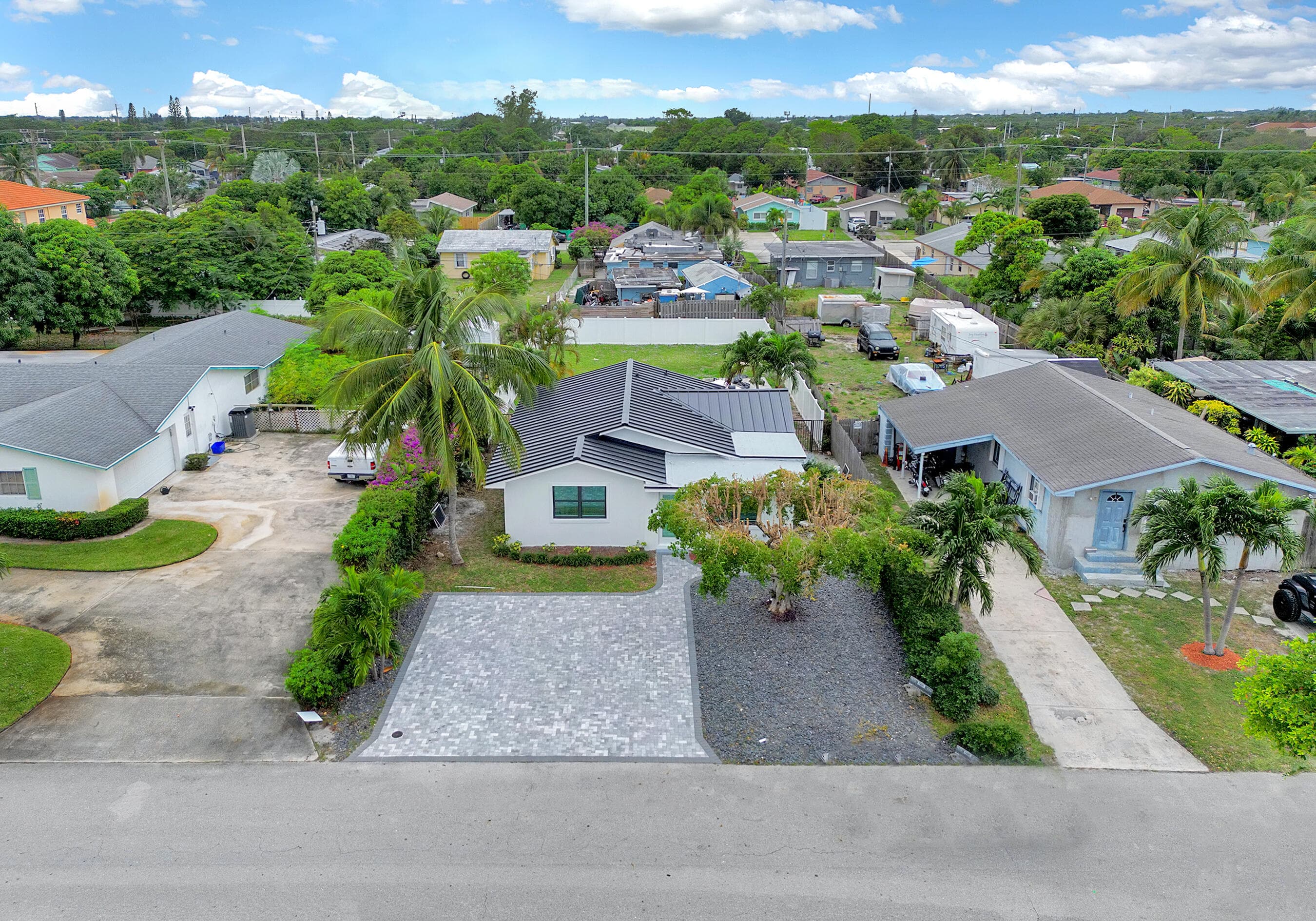 320 NW 3rd Avenue, Delray Beach, FL 33444 2