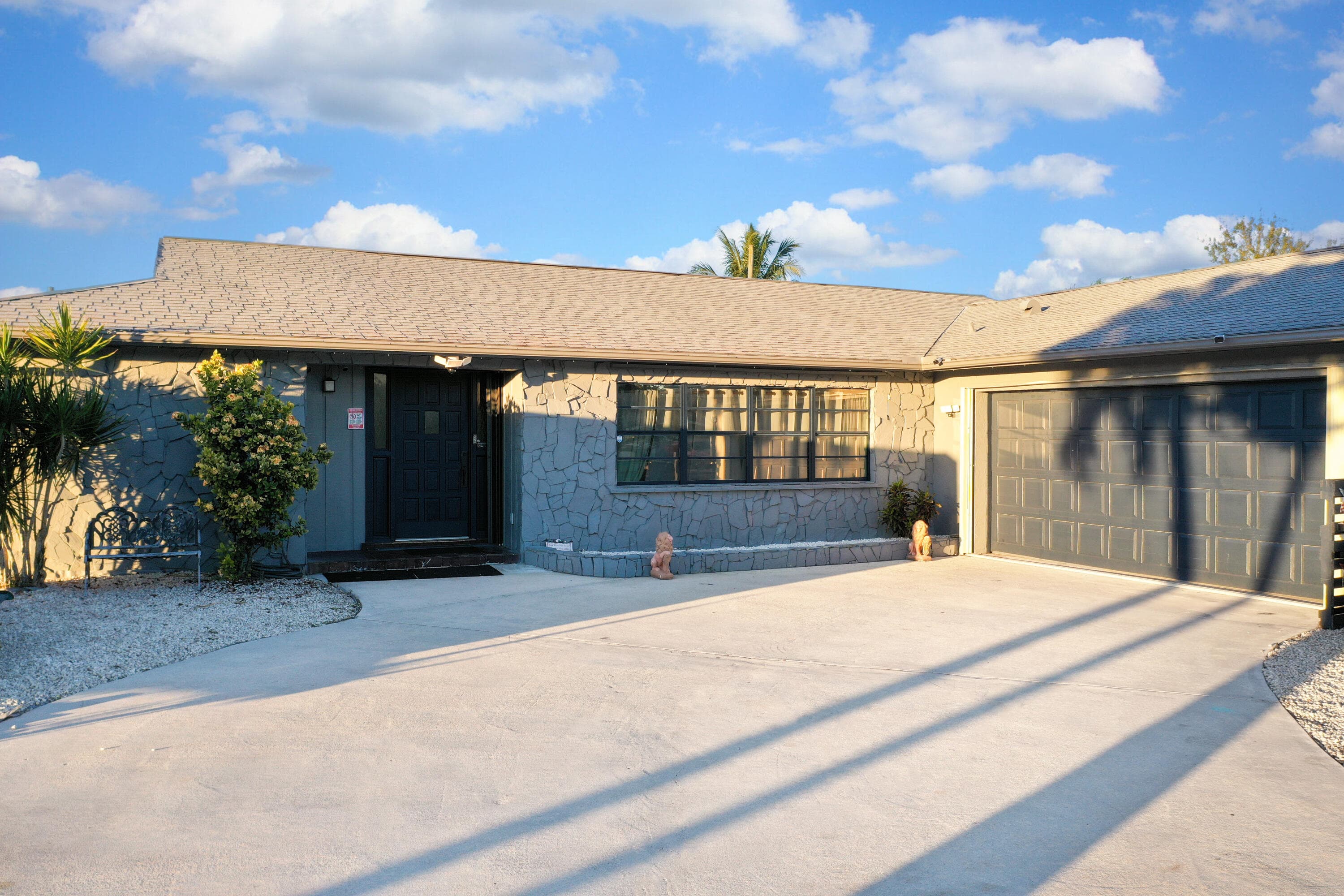 1149 SE Menores Avenue, Port St. Lucie, FL 34952 12