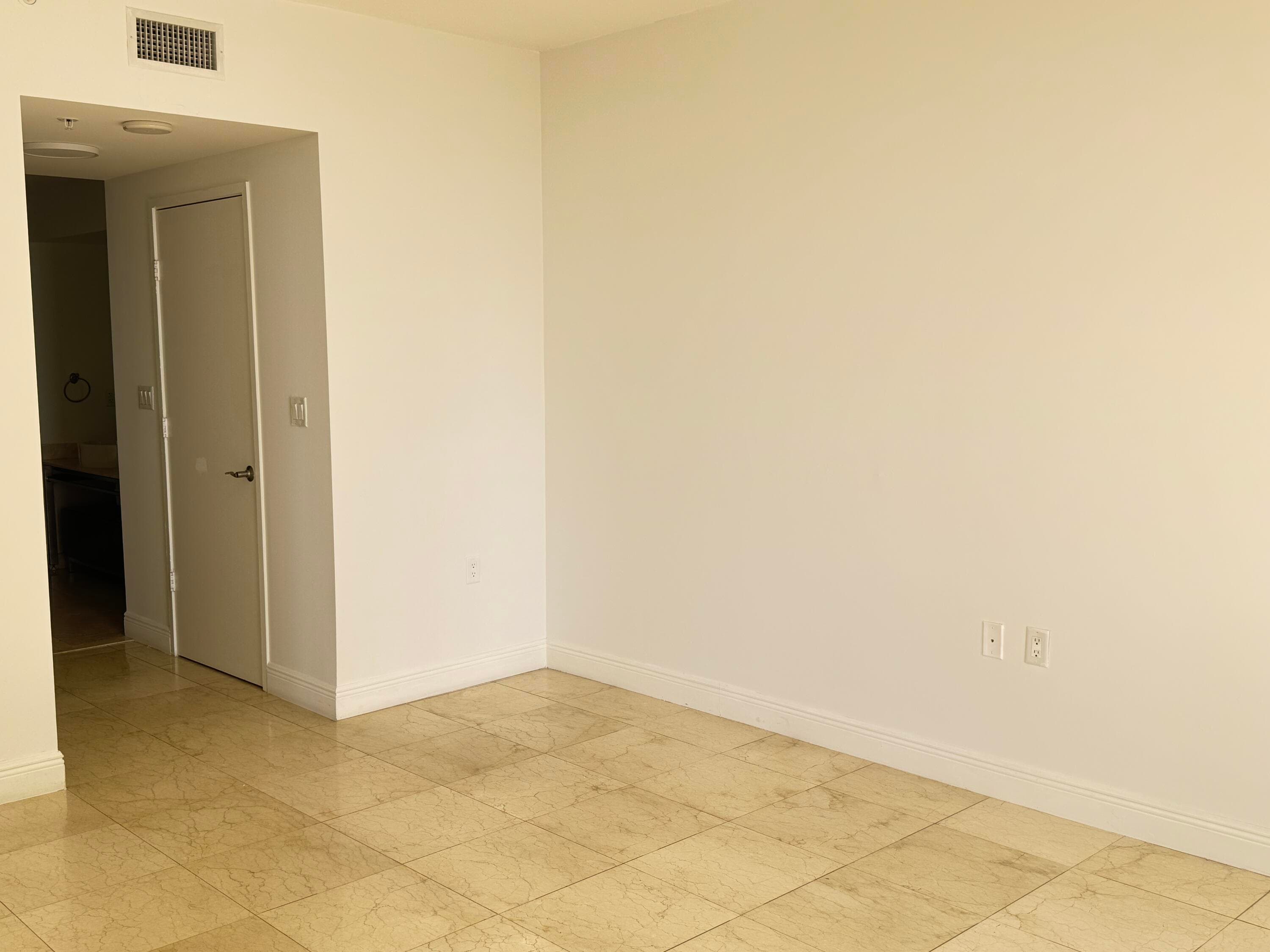 16275 Collins Avenue #1004, Sunny Isles Beach, FL 33160 13