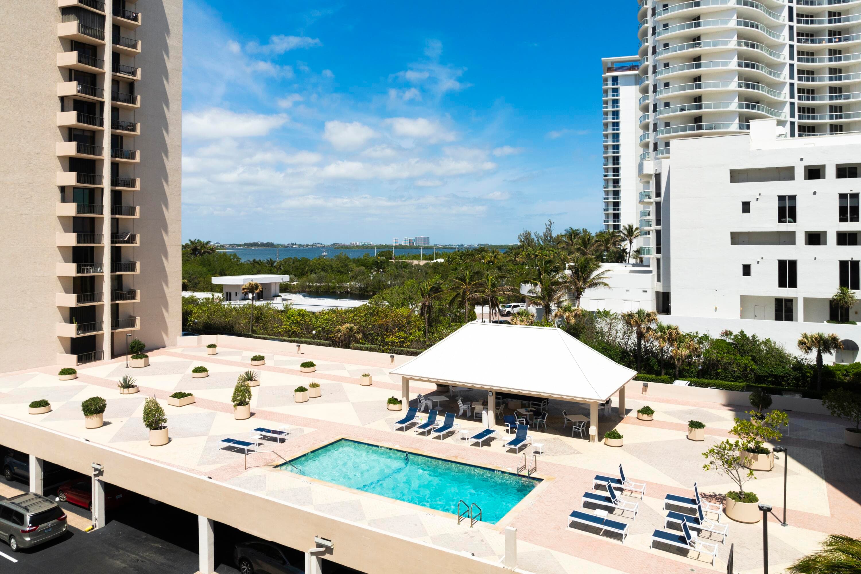 4200 N Ocean Drive 1-1705, Singer Island, FL 33404 35