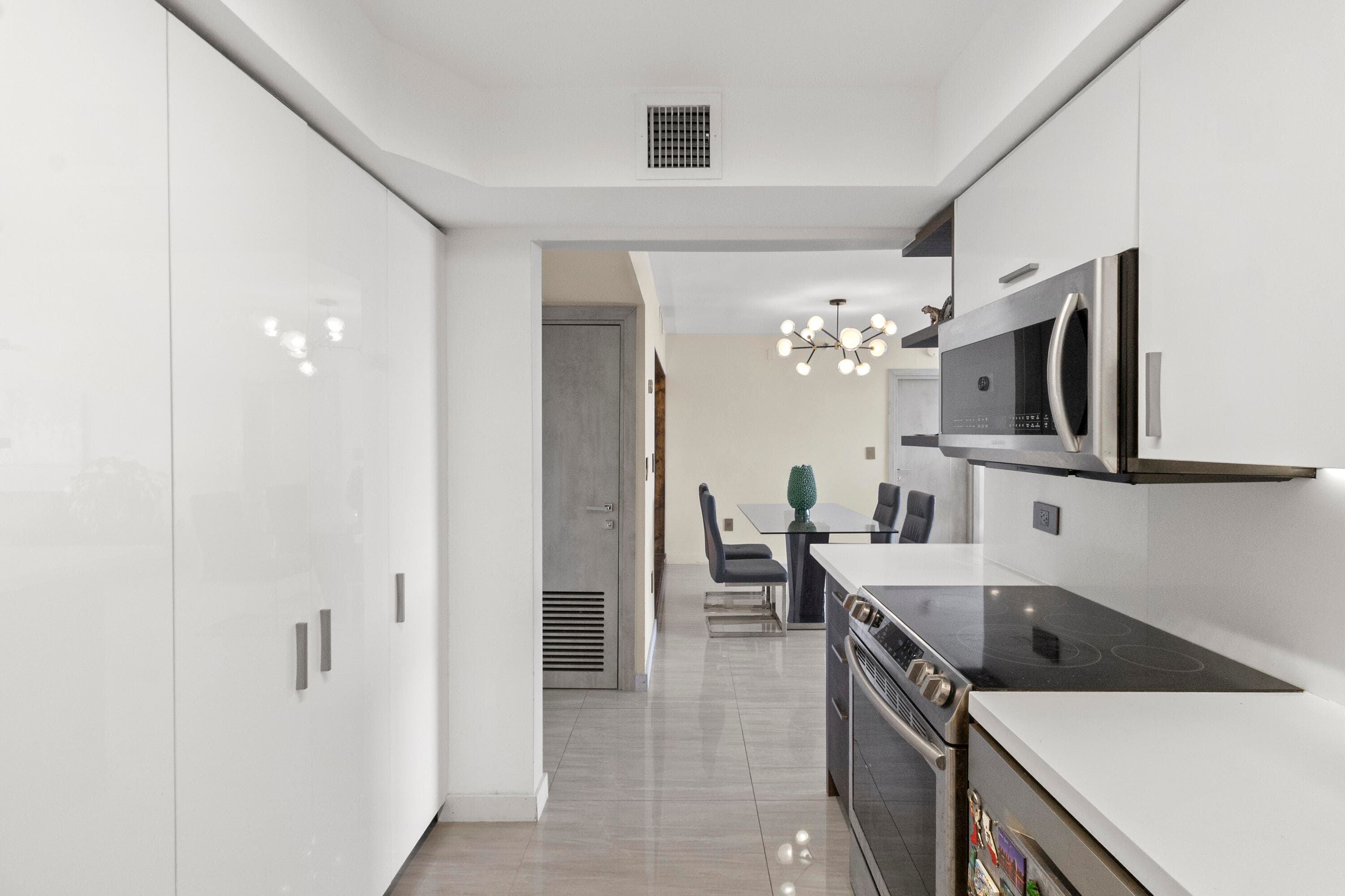 20515 E Country Club Drive 345, Aventura, FL 33180 16