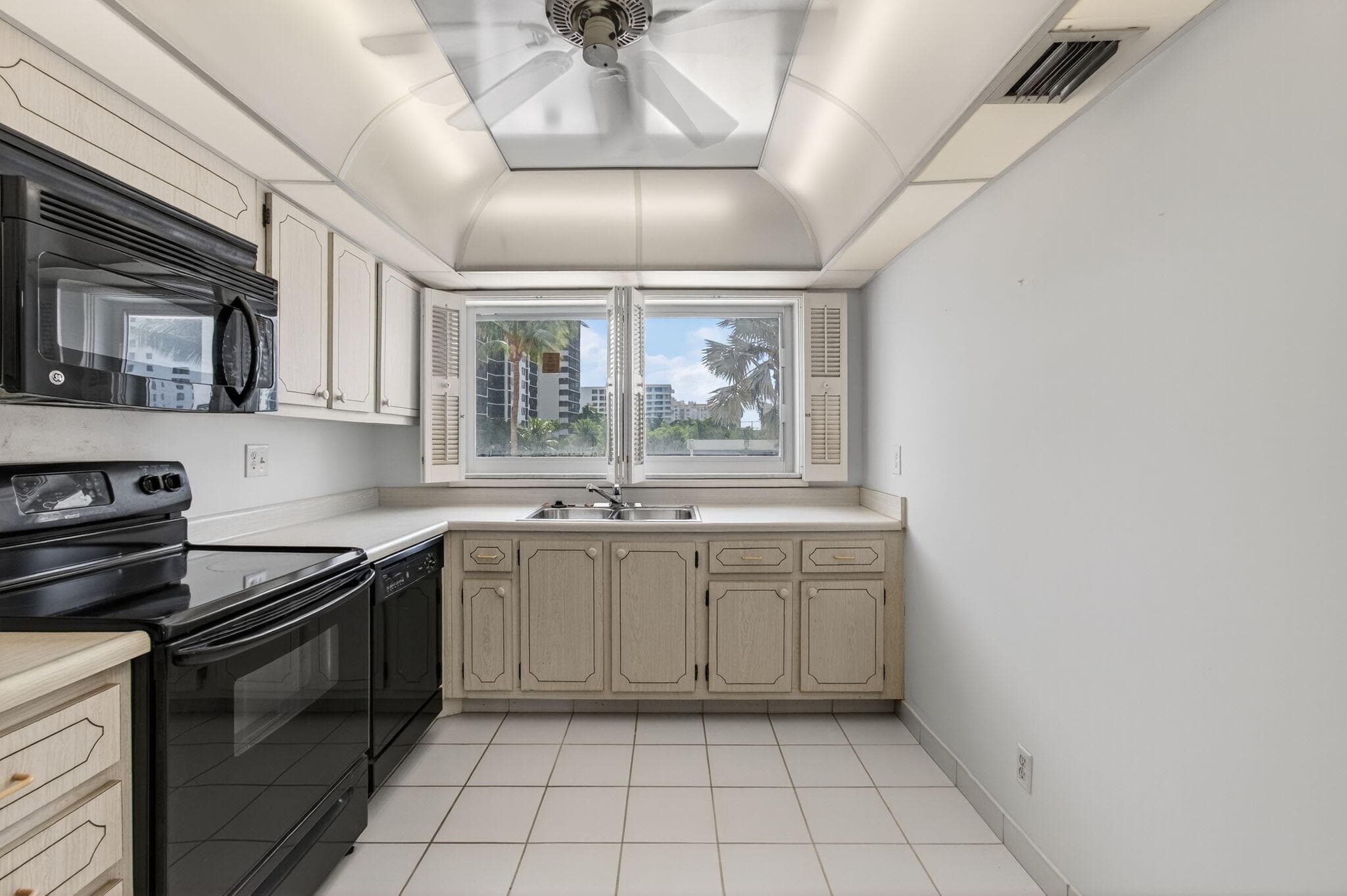 3300 S Ocean Boulevard 320-c, Highland Beach, FL 33487 15