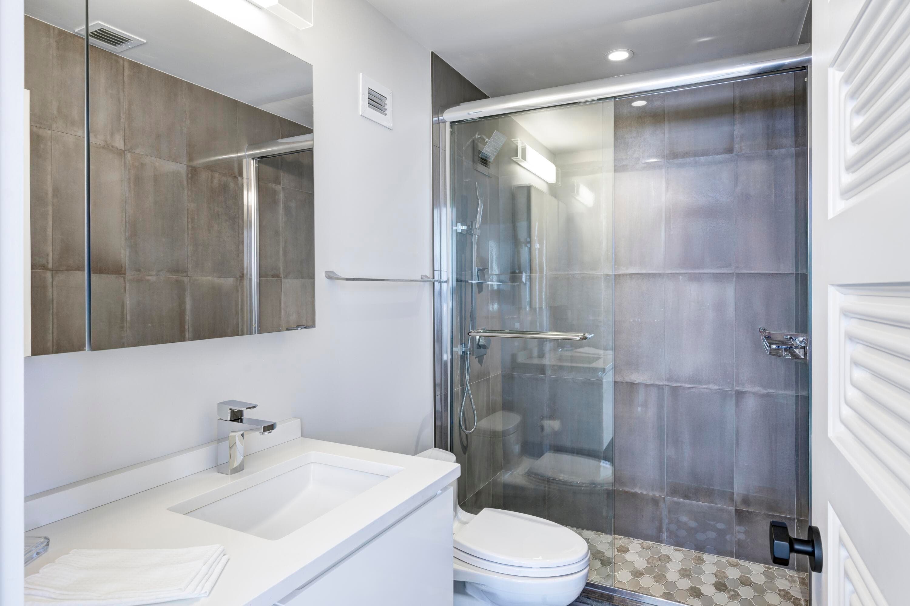 1801 S Flagler Drive Ph 11, West Palm Beach, FL 33401 13