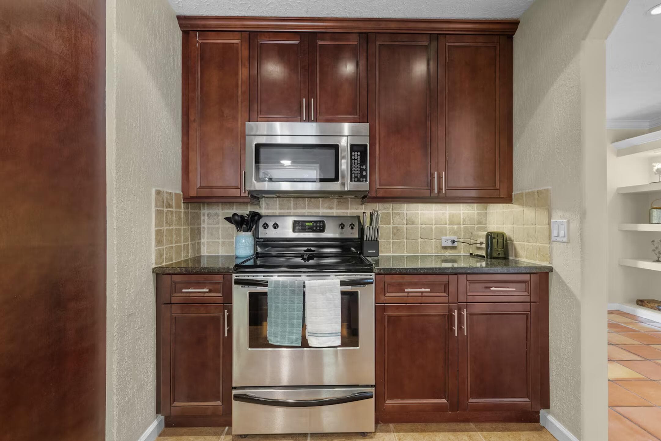 991 SE Walters Terrace, Port St. Lucie, FL 34983 7